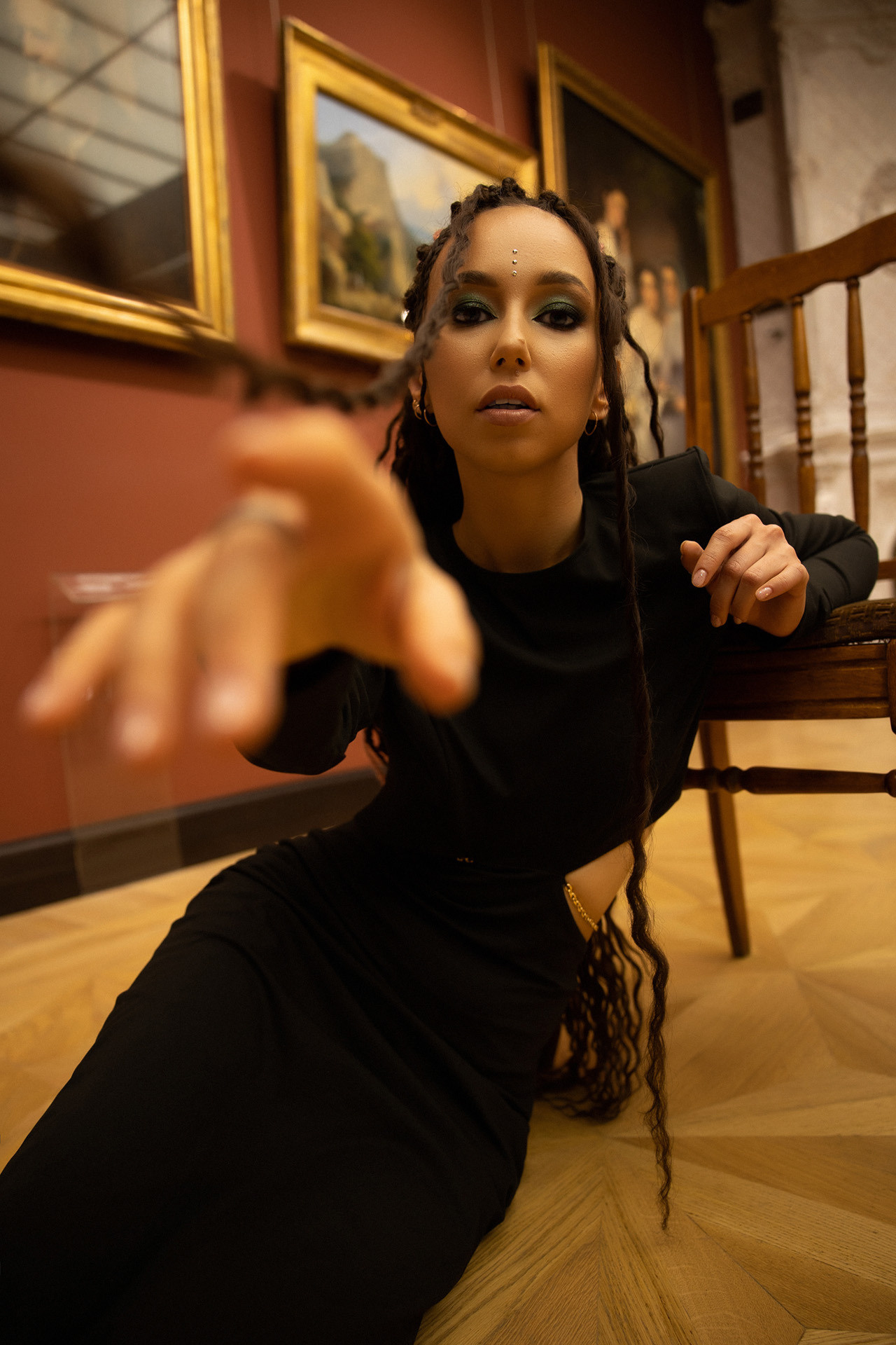 Фотосессия в музее. Сборные съемки для маркетплейсов Казань, Москва, Санкт-Петербург, Уфа