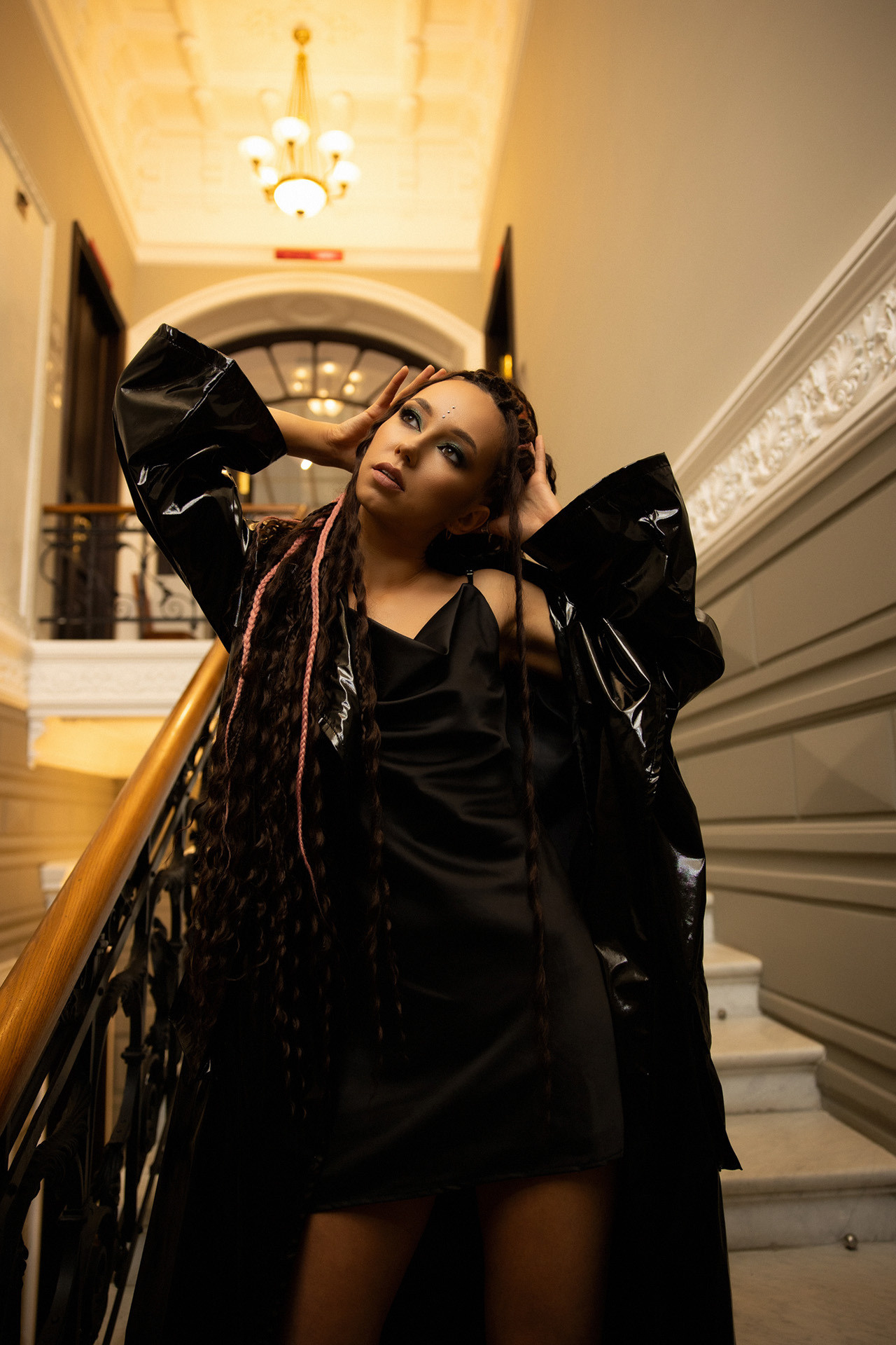 Фотосессия в музее. Сборные съемки для маркетплейсов Казань, Москва, Санкт-Петербург, Уфа