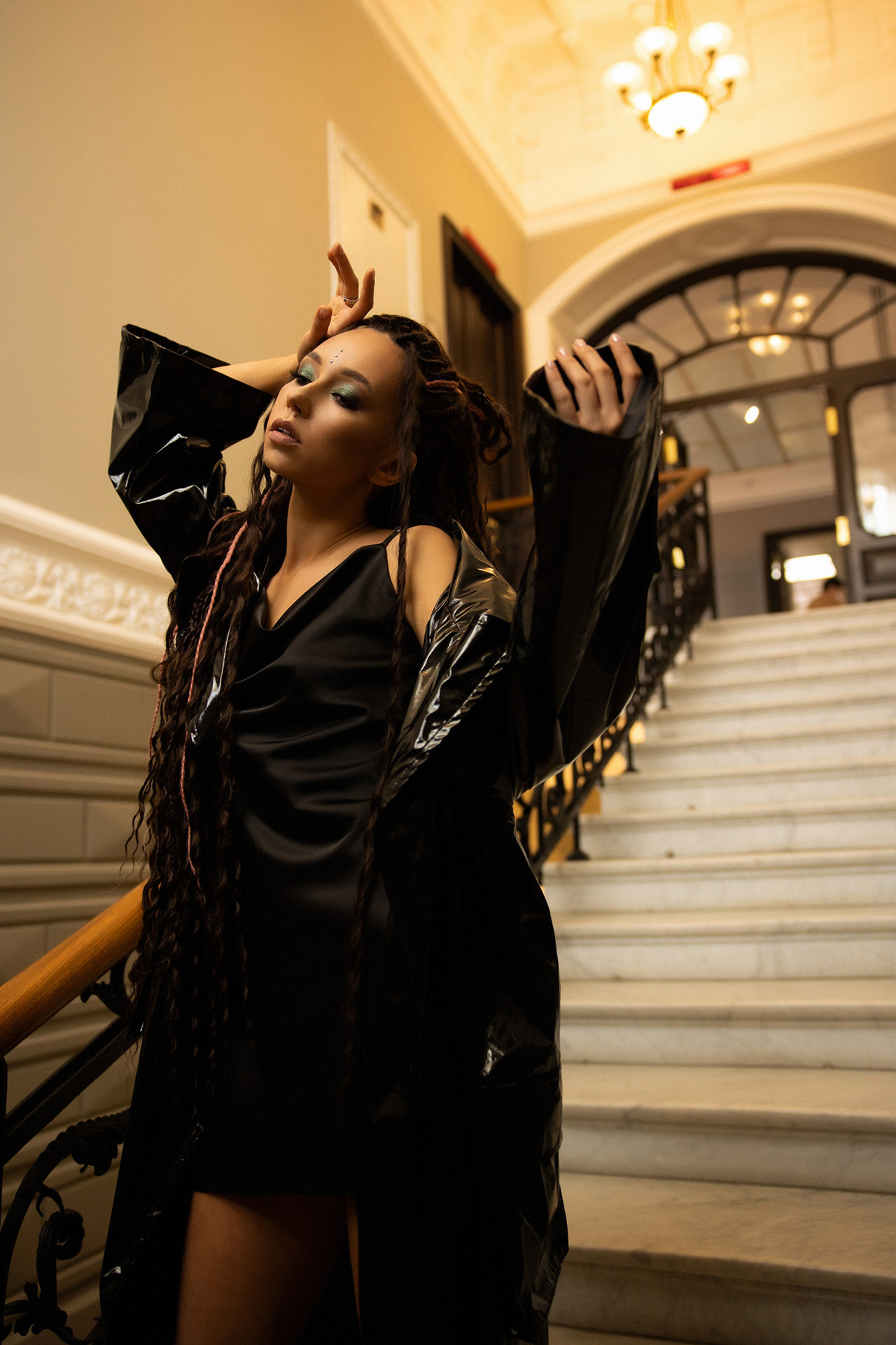 Фотосессия в музее. Сборные съемки для маркетплейсов Казань, Москва, Санкт-Петербург, Уфа