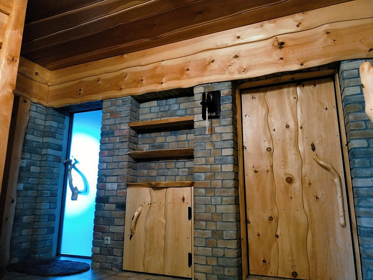 ДВЕРИ. Строительство, отделка и реставрация деревянных домов в Москве и М.О