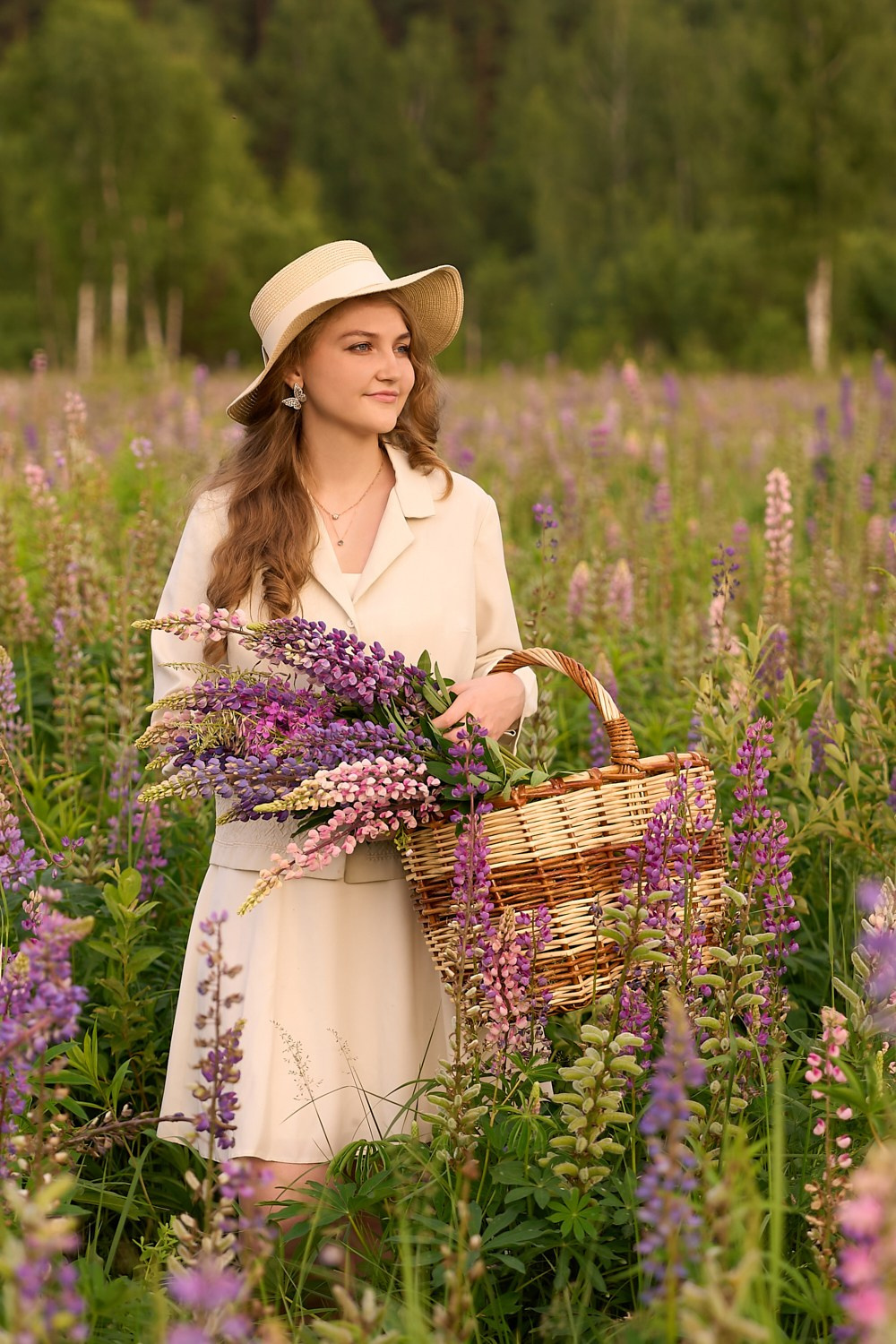 Съемка Анастасии в люпиновом поле. Фотограф Светлана Боровикова в Домодедове