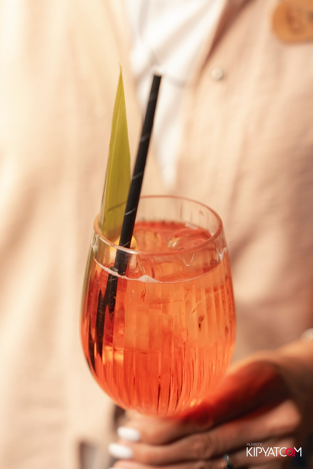 EDEN POOL & BAR. КИПЯТКОМ АЛМАТЫ!