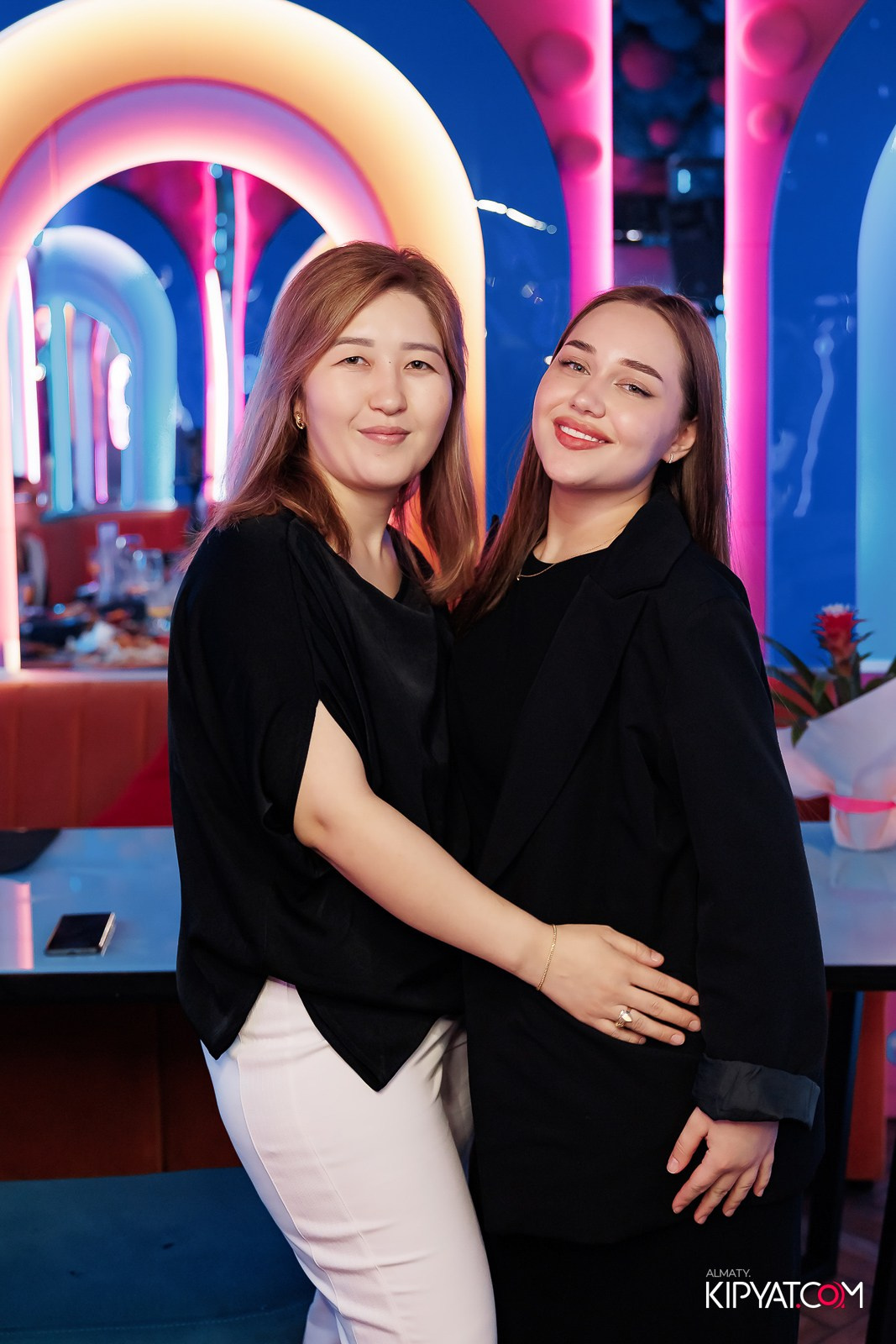 ЗАЯ, НА БИС. КИПЯТКОМ АЛМАТЫ!