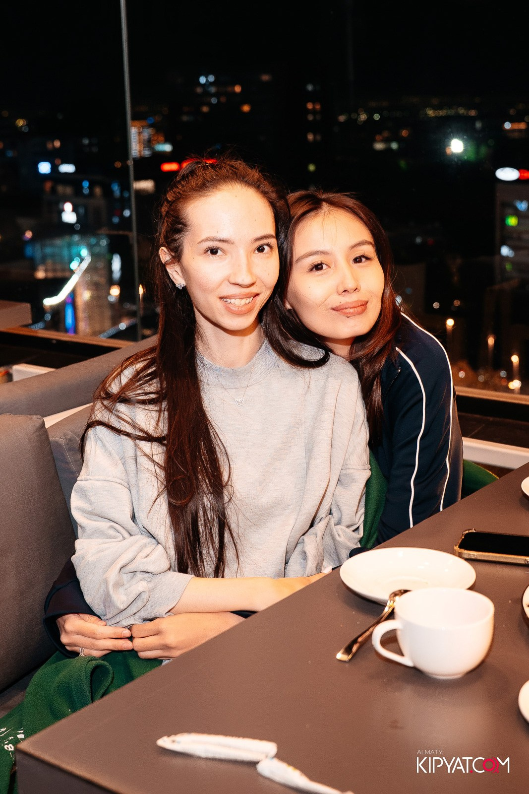 ОФИЦИАЛЬНОЕ ОТКРЫТИЕ ЛЕТНЕЙ ТЕРРАСЫ «TO THE MOON LOUNGE & HOOKAH». КИПЯТКОМ АЛМАТЫ!