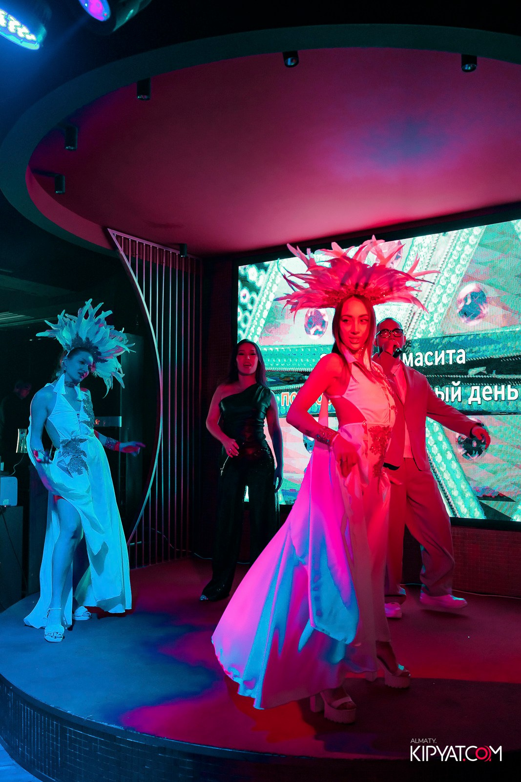 ЗАЯ, НА БИС. КИПЯТКОМ АЛМАТЫ!