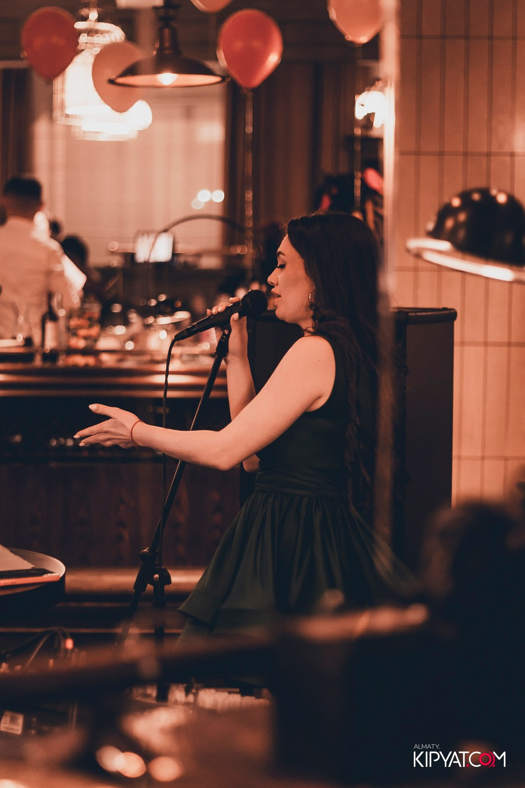 ЖИГУЛИ БАР НА АУЭЗОВА. КИПЯТКОМ АЛМАТЫ! Фотосъемка мероприятий в Алматы