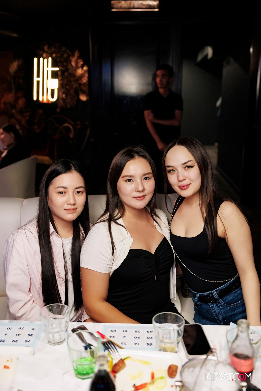 МУЗЫКАЛЬНОЕ ЛОТО В HIT RETRO. КИПЯТКОМ АЛМАТЫ!