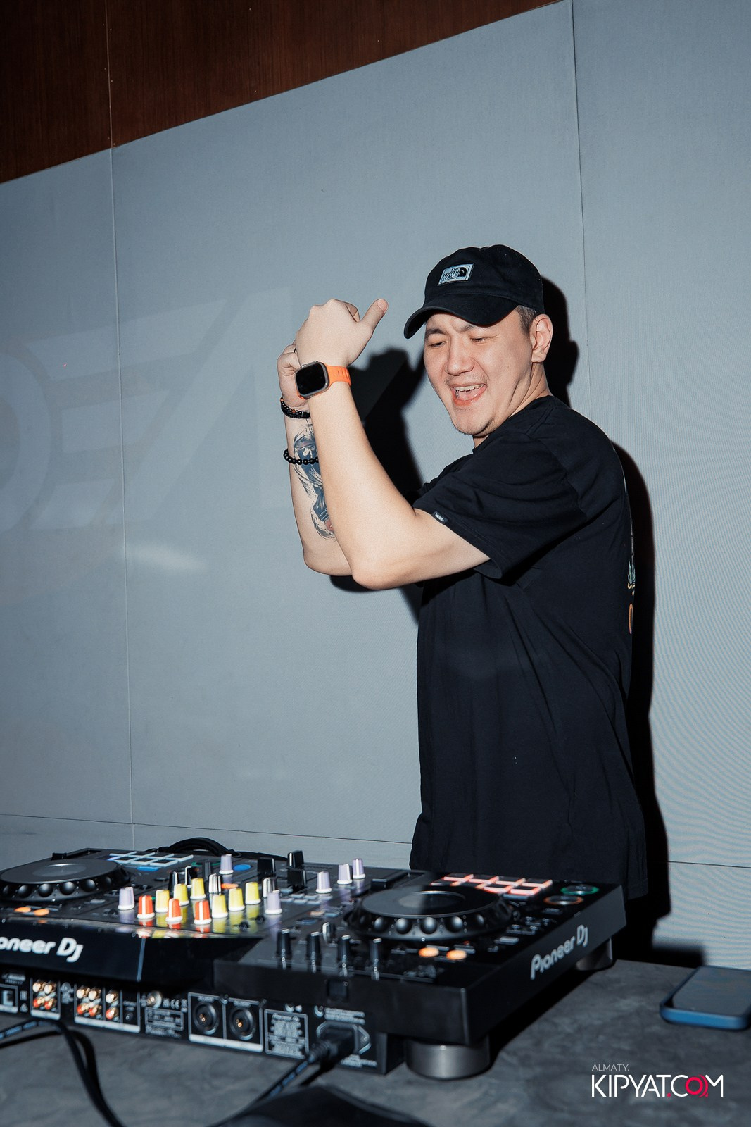 EVENT BAR. КИПЯТКОМ АЛМАТЫ!