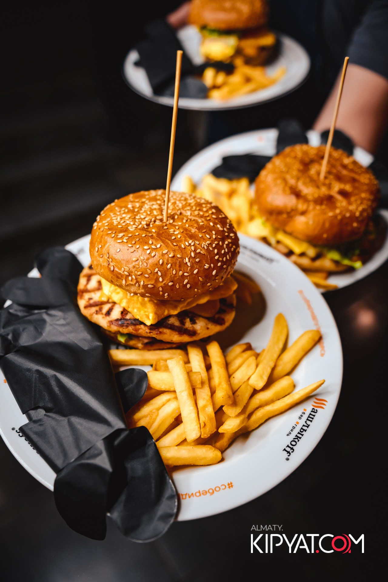 ШАШЛЫКОФФ. КИПЯТКОМ АЛМАТЫ!