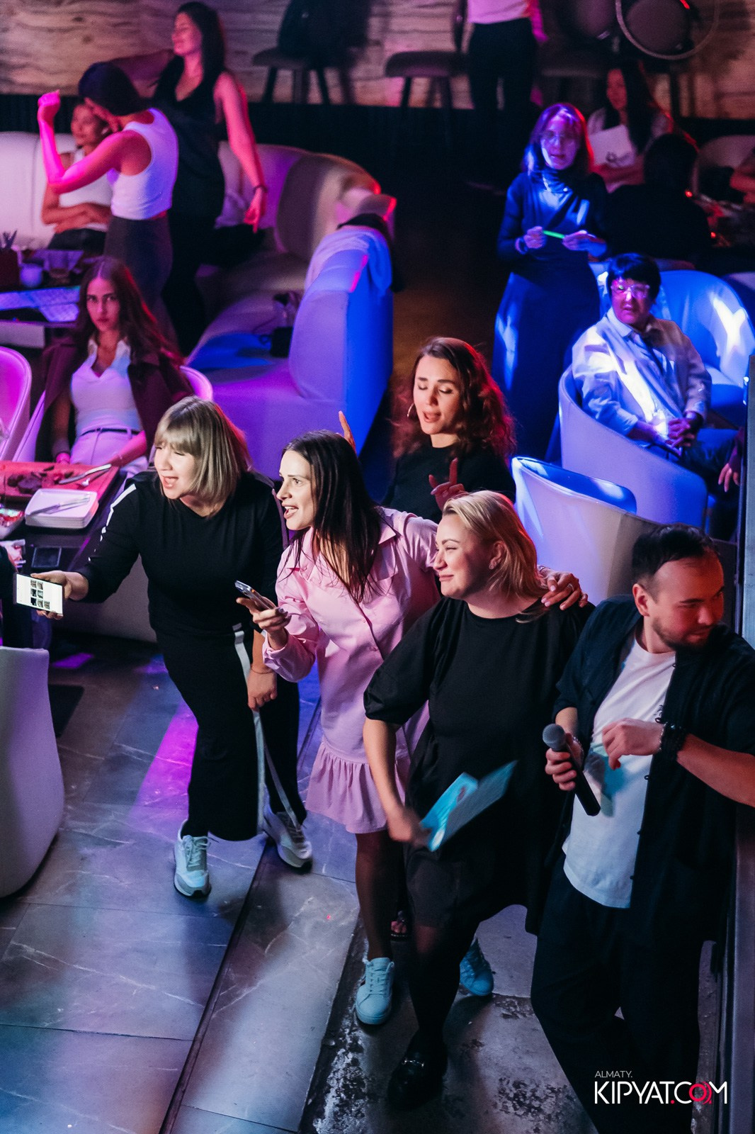 МУЗЫКАЛЬНОЕ ЛОТО В HIT RETRO. КИПЯТКОМ АЛМАТЫ!