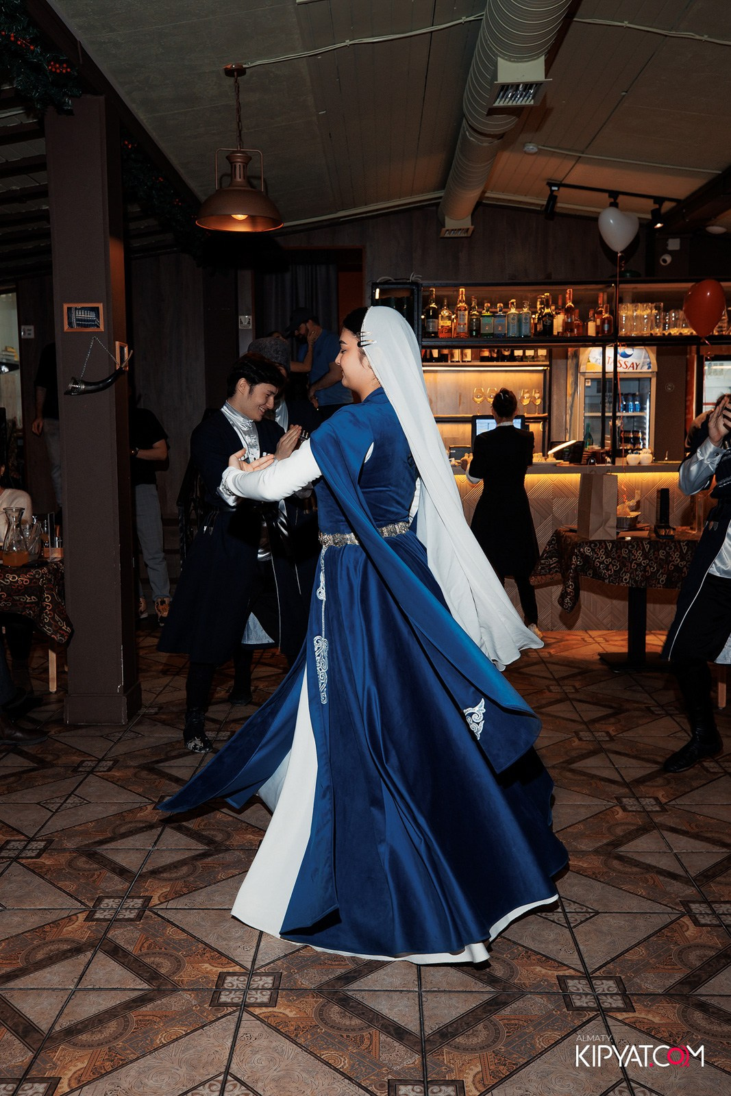 ДЕНЬ ВЛЮБЛЕННЫХ МЦХЕТА. КИПЯТКОМ АЛМАТЫ!