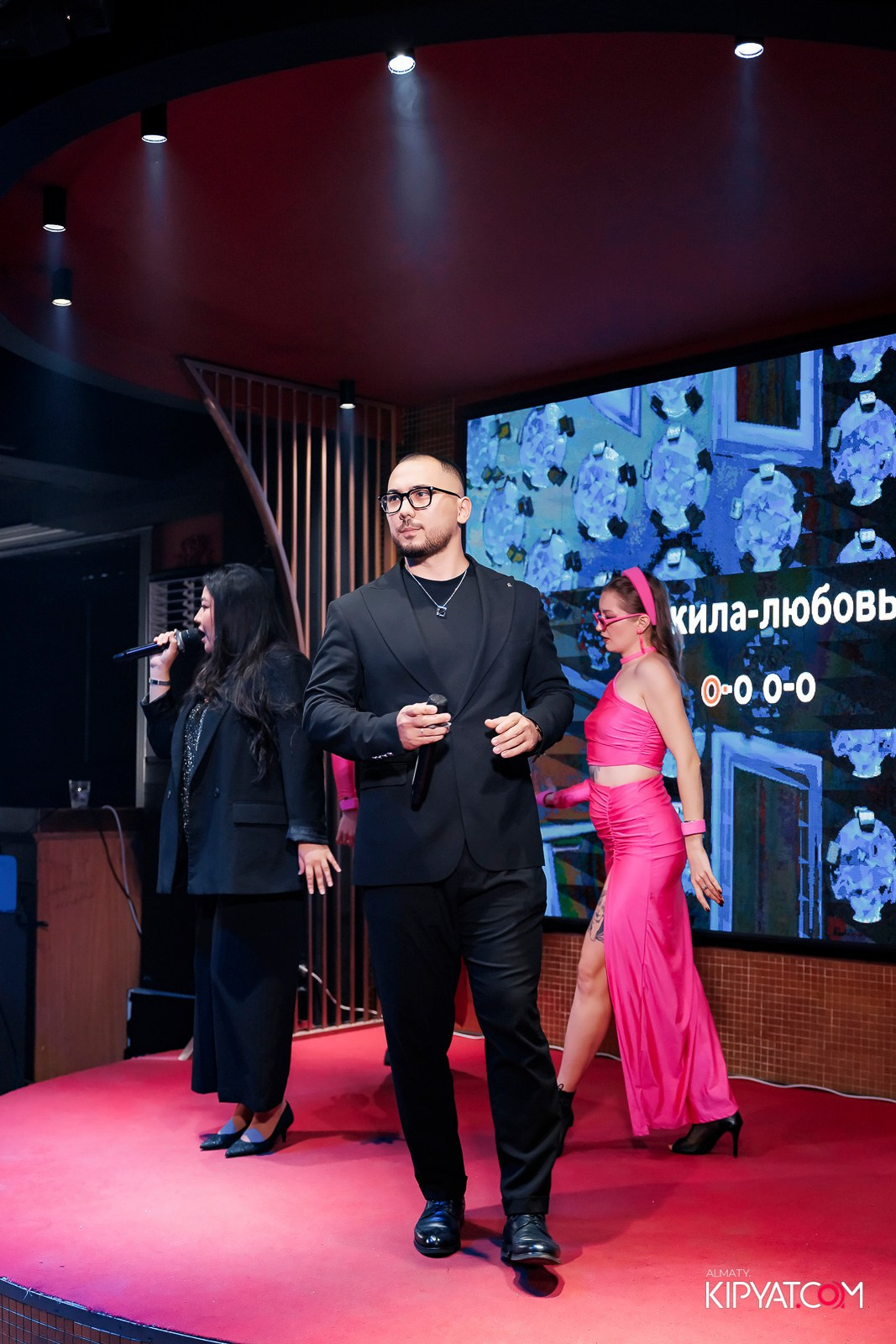 ЗАЯ, НА БИС. КИПЯТКОМ АЛМАТЫ!