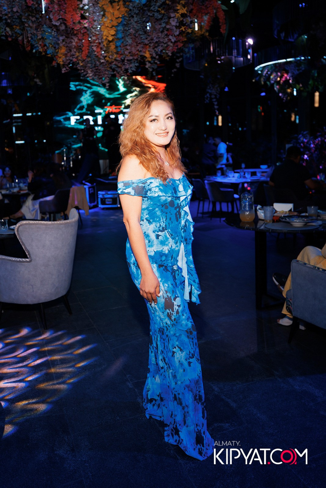 FRIENDS BAR & TERRACE. КИПЯТКОМ АЛМАТЫ!