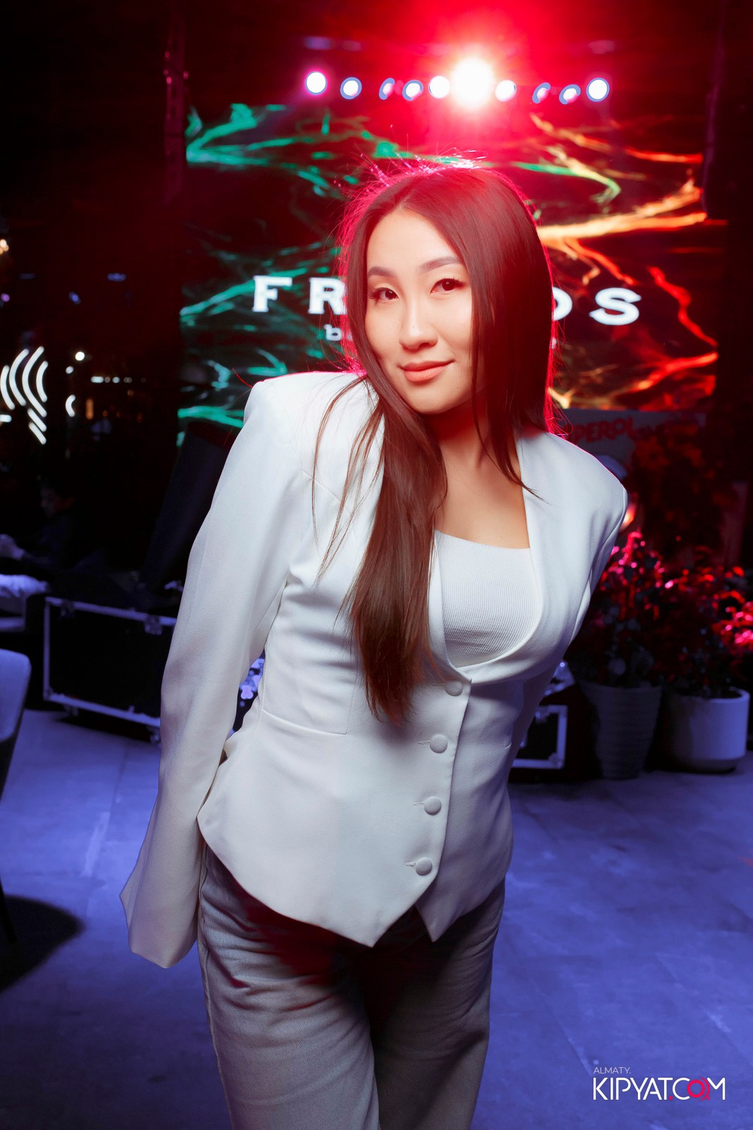 FRIENDS BAR & TERRACE. КИПЯТКОМ АЛМАТЫ! Фотосъемка мероприятий в Алматы