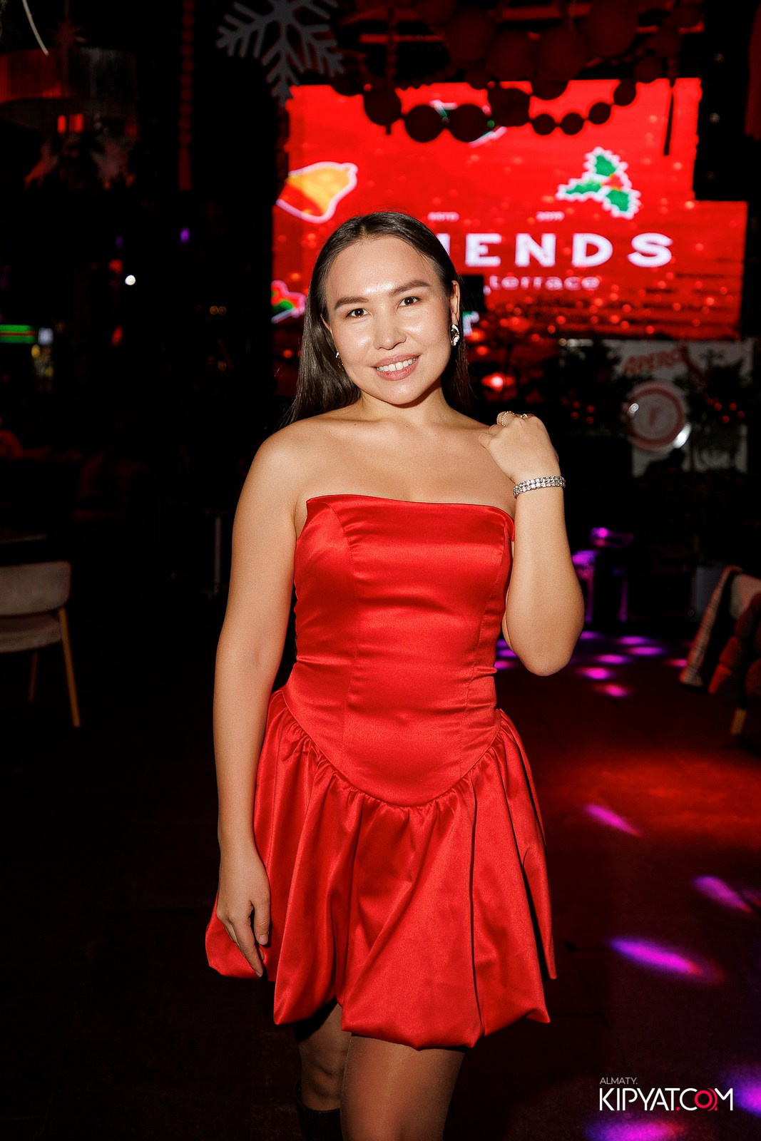 FRIENDS BAR & TERRACE. КИПЯТКОМ АЛМАТЫ! Фотосъемка мероприятий в Алматы