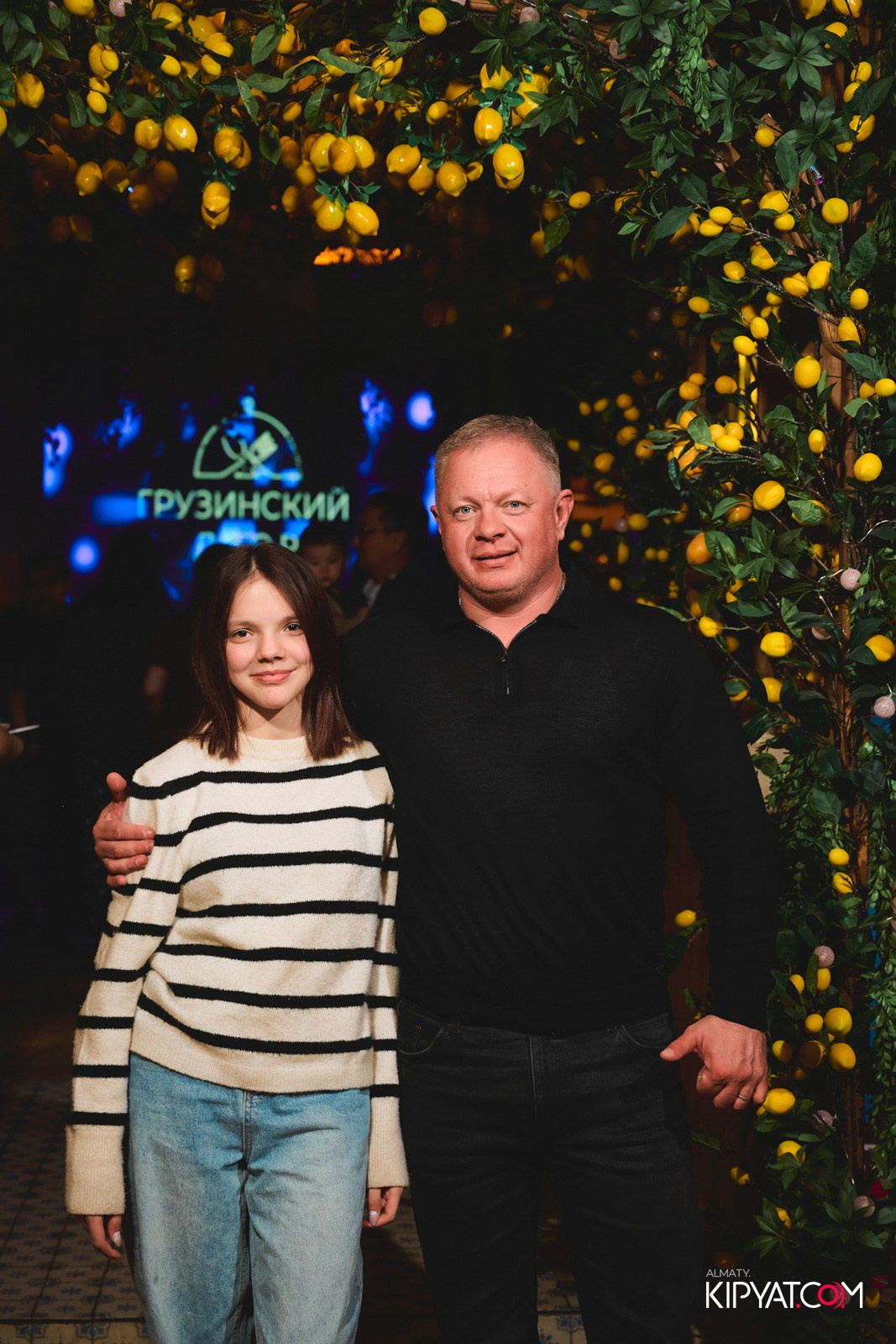 ГРУЗИНСКИЙ ДВОР НА КАБАНБАЙ БАТЫРА. КИПЯТКОМ АЛМАТЫ!