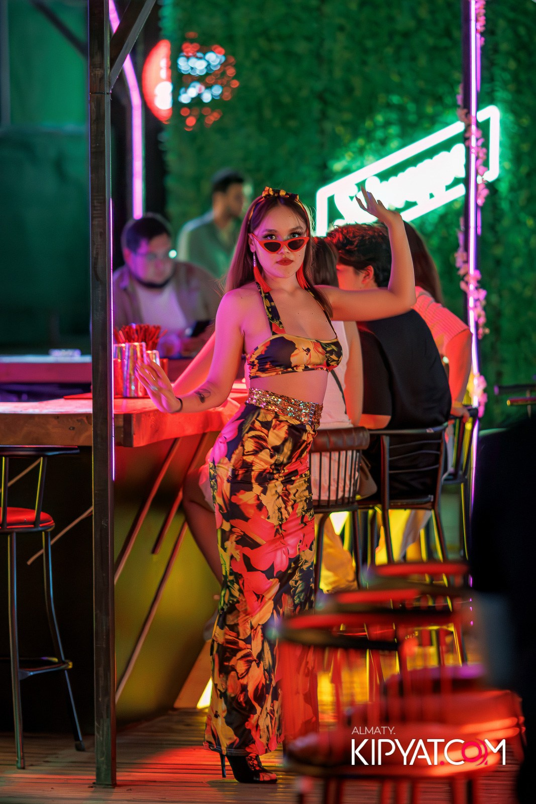 SKY BAR. КИПЯТКОМ АЛМАТЫ!