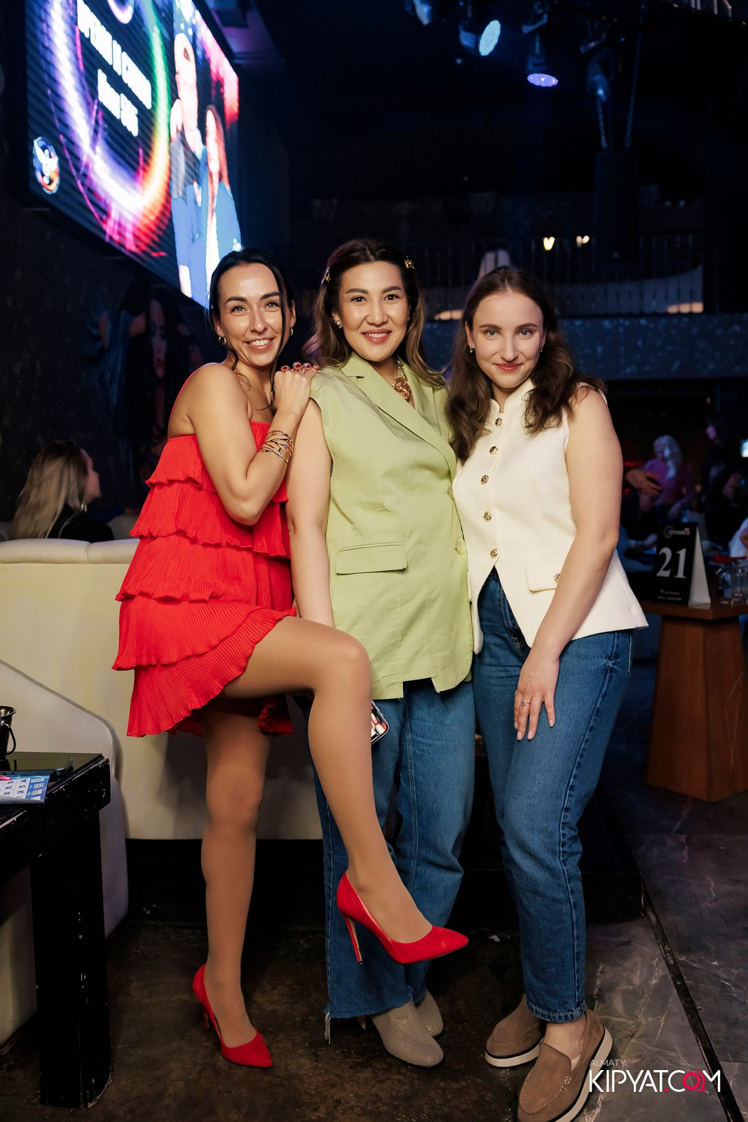 МУЗЫКАЛЬНОЕ ЛОТО В HIT RETRO. КИПЯТКОМ АЛМАТЫ! Фотосъемка мероприятий в Алматы