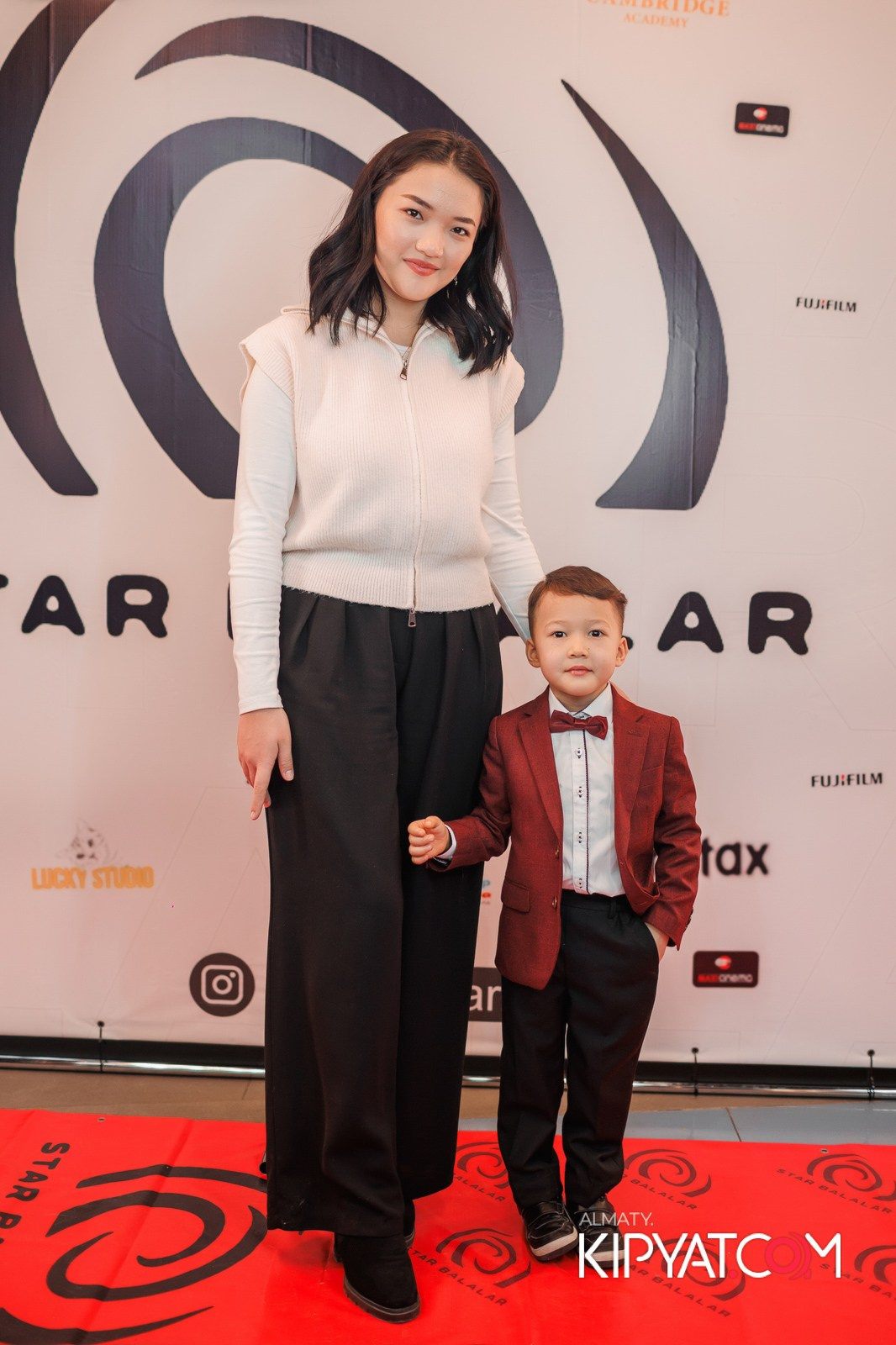 ПРЕЗЕНТАЦИЯ 8 ГРУППЫ КИНОПРОЕКТА «STARBALALAR». КИПЯТКОМ АЛМАТЫ!