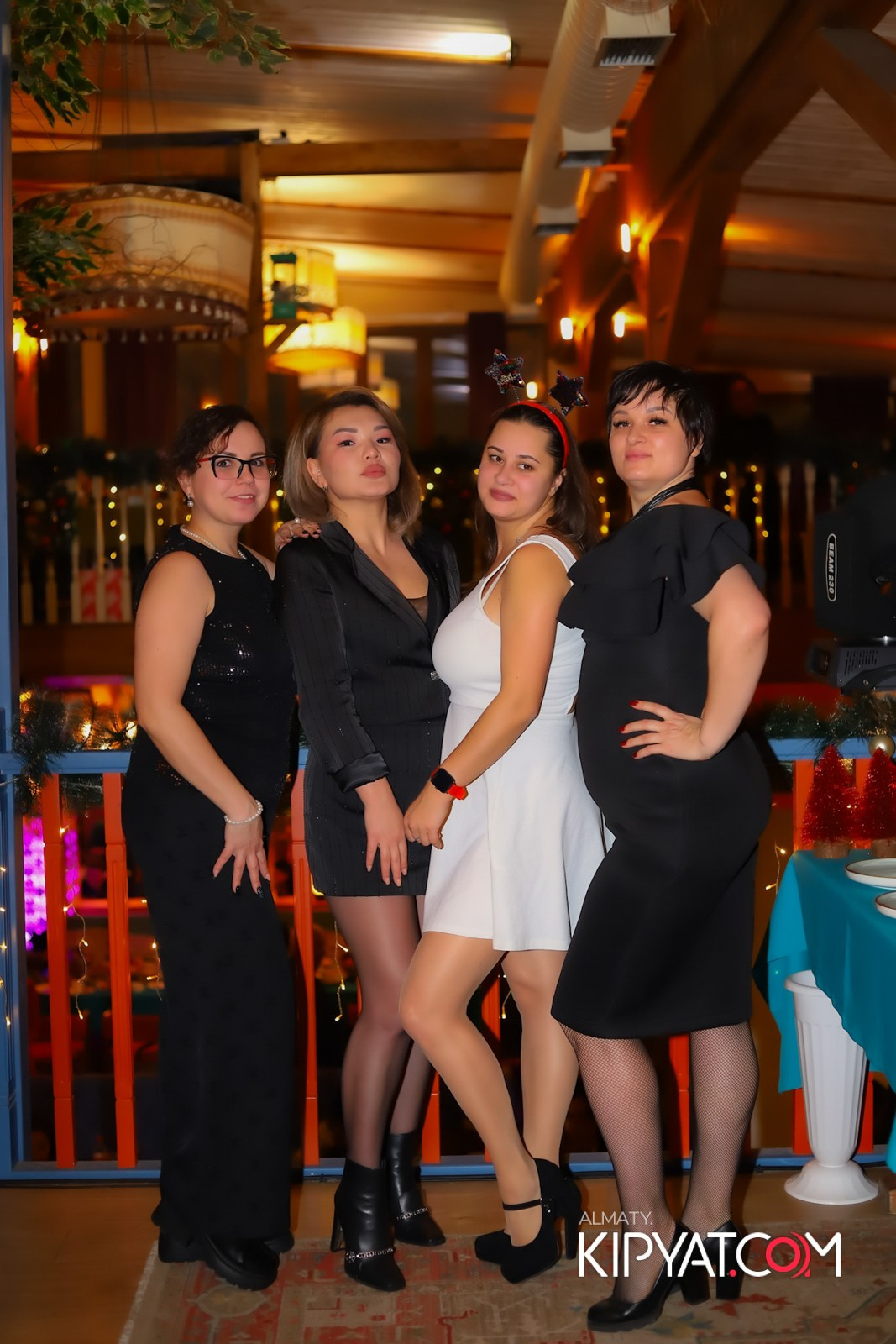 ГРУЗИНСКИЙ ДВОР НА КАБАНБАЙ БАТЫРА. КИПЯТКОМ АЛМАТЫ!