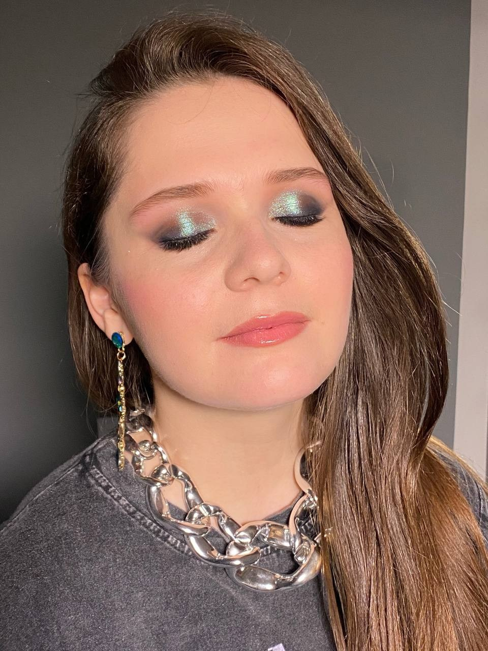 Виктория. Наталья Даньшина — Визажист-Стилист причесок