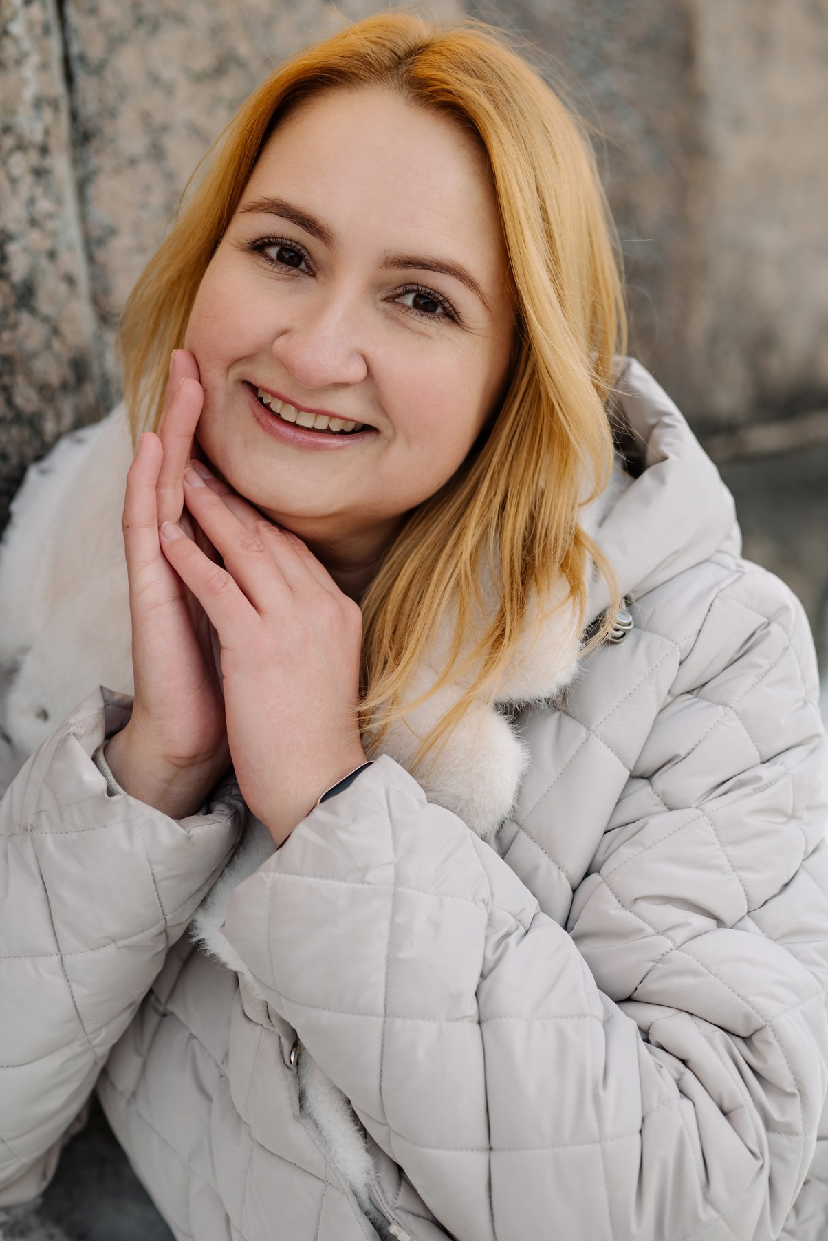 Прогулка с цветами по улицам и каналам. Свадебный и семейный фотограф в Санкт-Петербурге Елена Худякова