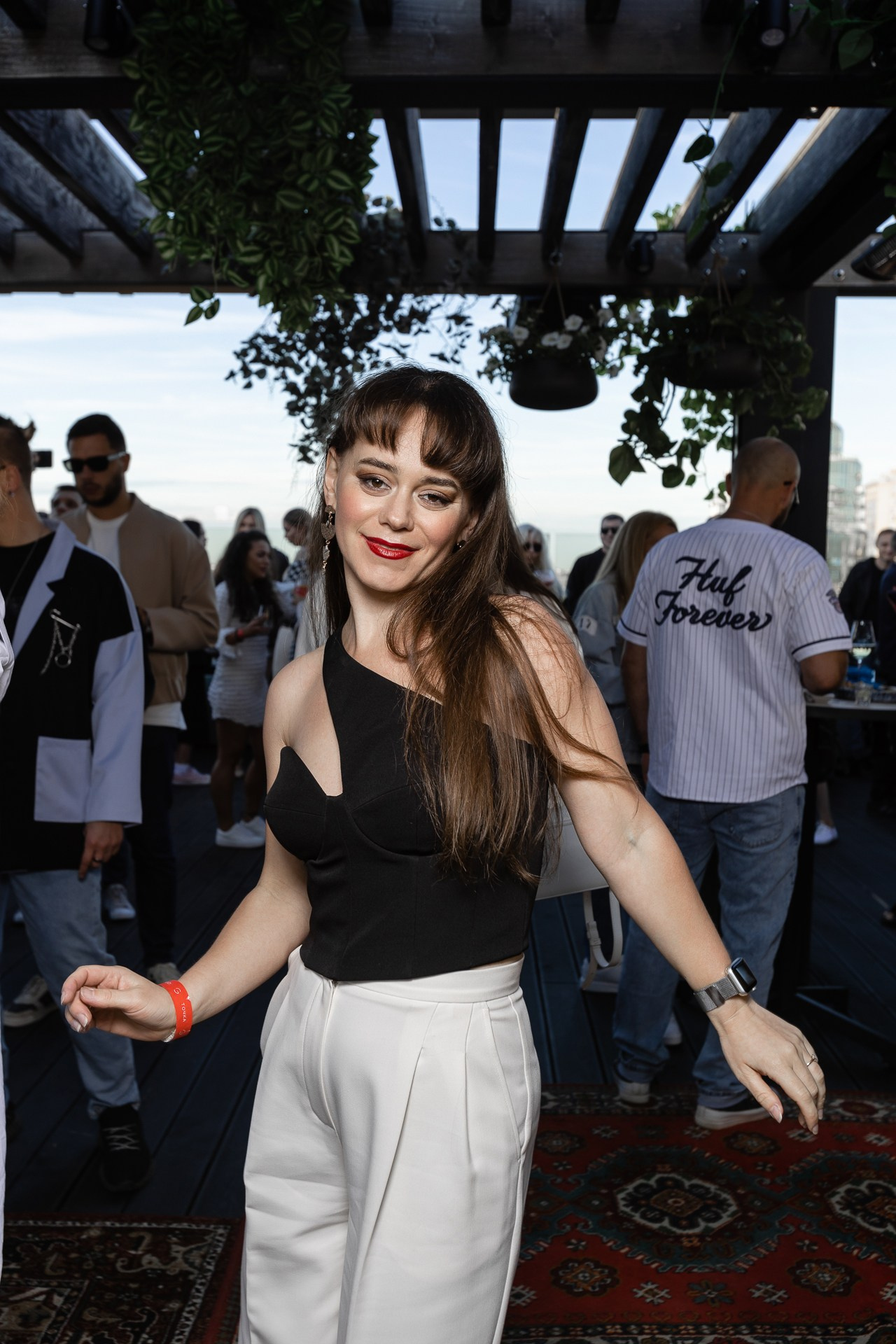 Odyssey partry. Ещё не вечер Viktor Petrov Birthday. Фотограф в Санкт-Петербурге — Сергей Петров