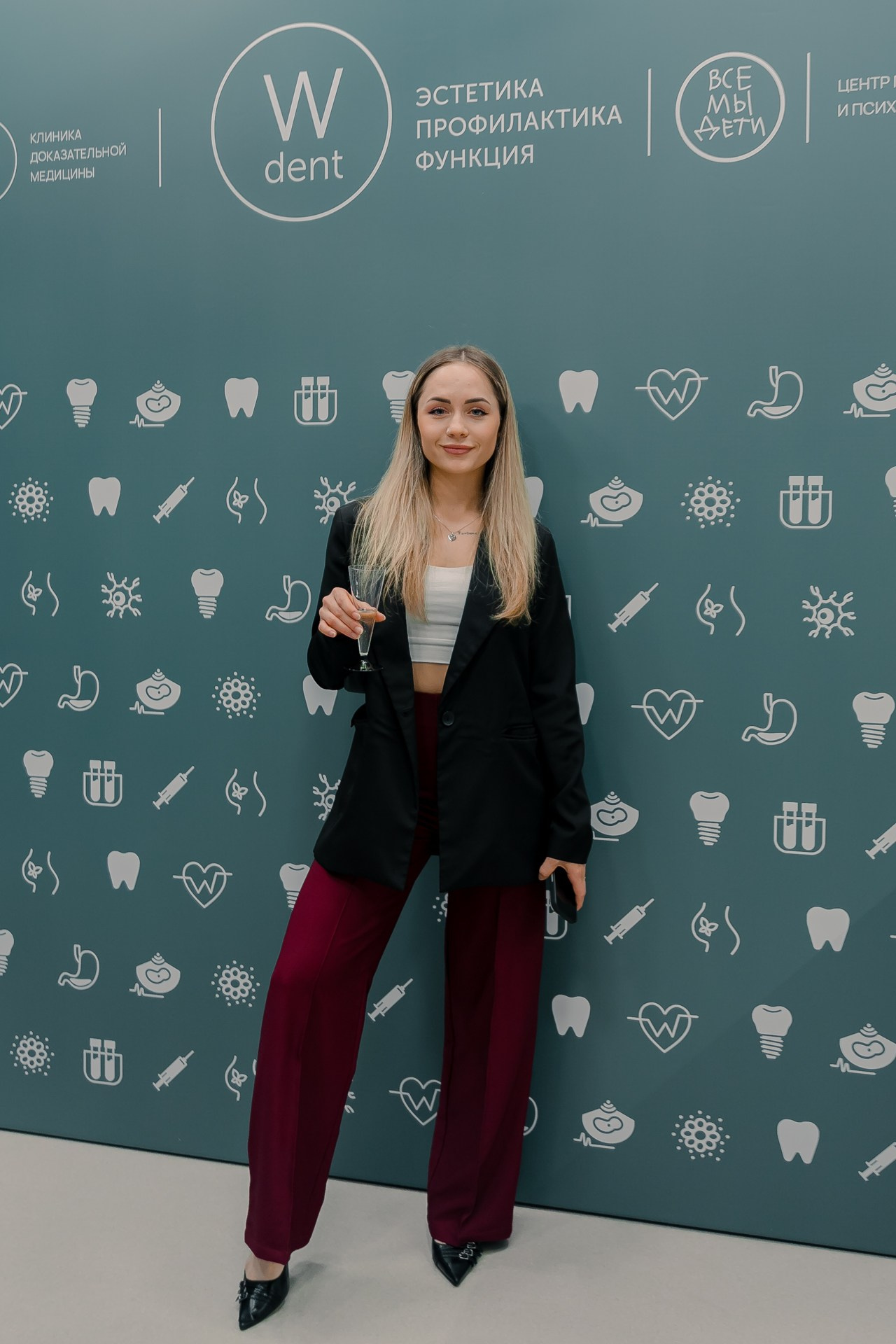 W Dent. Открытие стоматологии. Фотографы и Видеографы Night2Day Санкт-Петербург