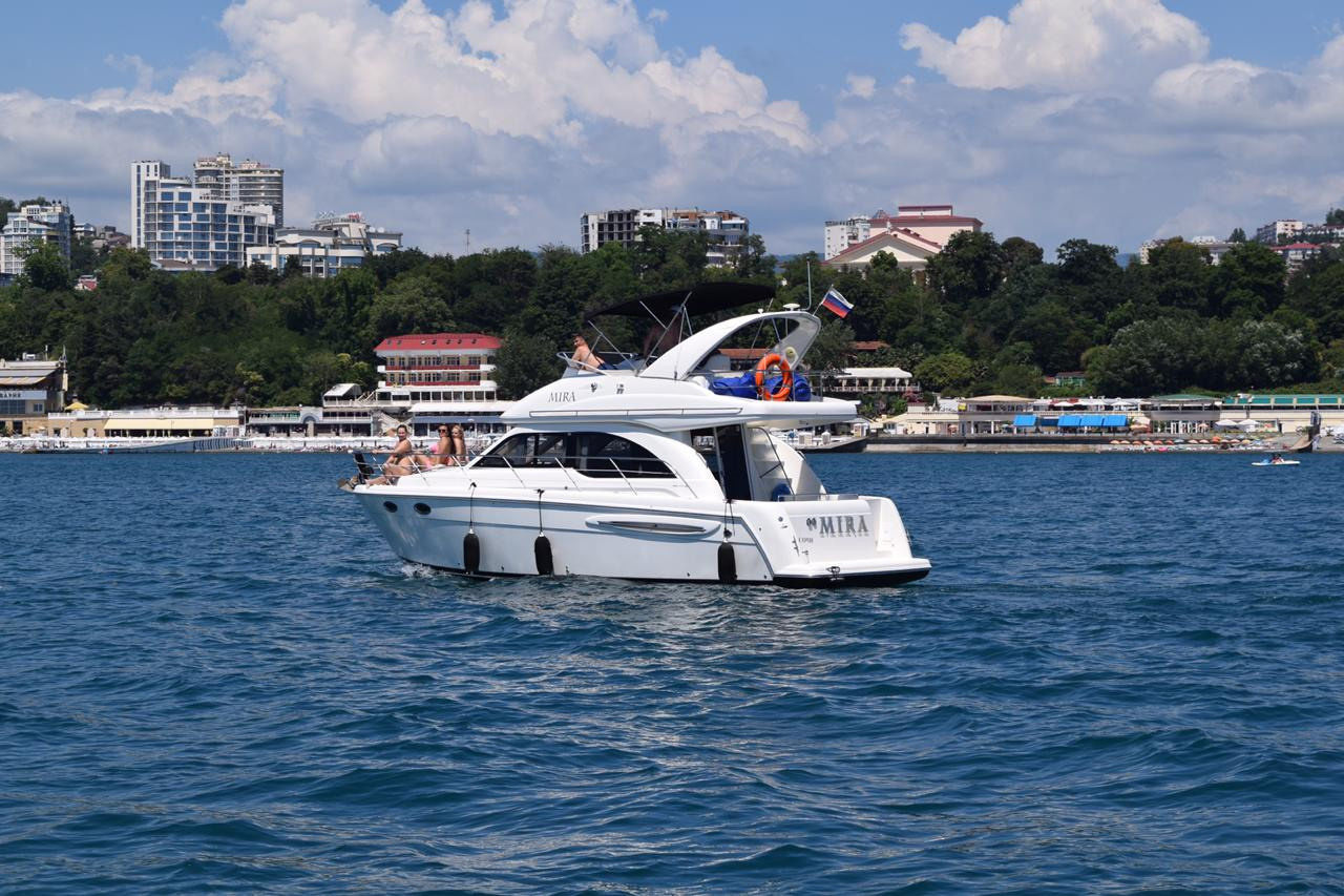 ДВУХПАЛУБНЫЕ ЯХТЫ В СОЧИ. Аренда Яхт в Сочи от Эконом до Премиум Класса