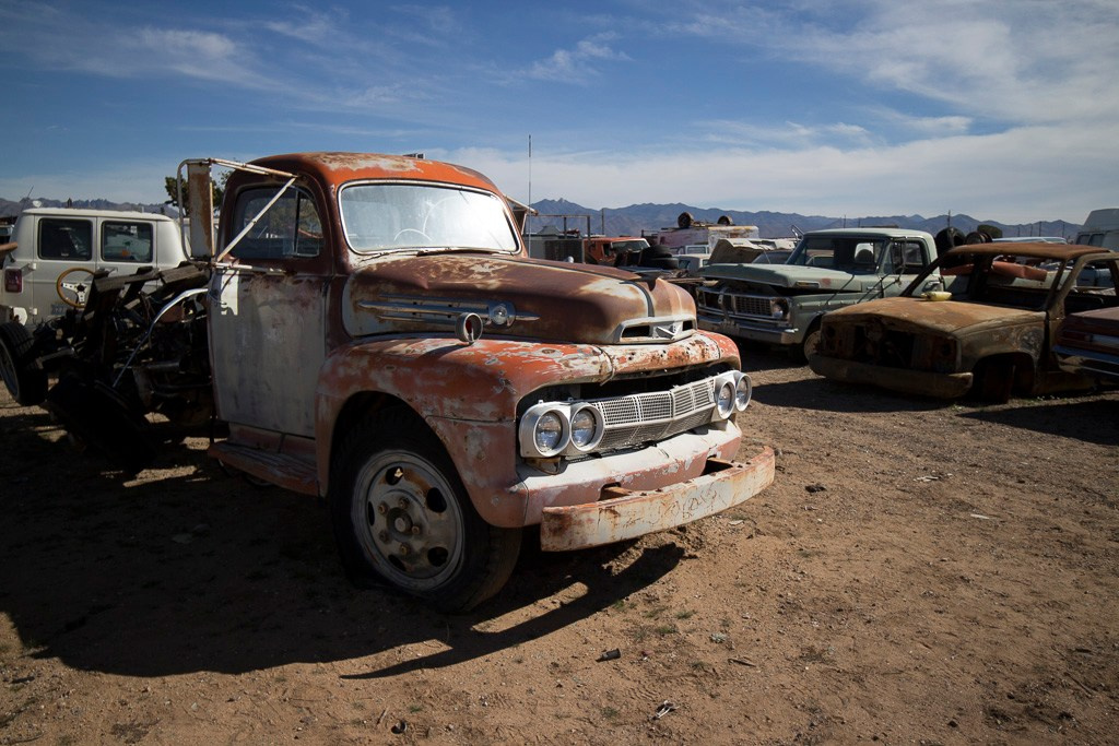 Ретро- авторазборка, США, 2013. Фотограф Василий Буланов
