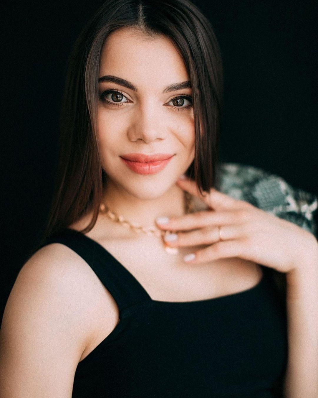 Студийные. Семейный фотограф Омск l Виолетта Журавлева