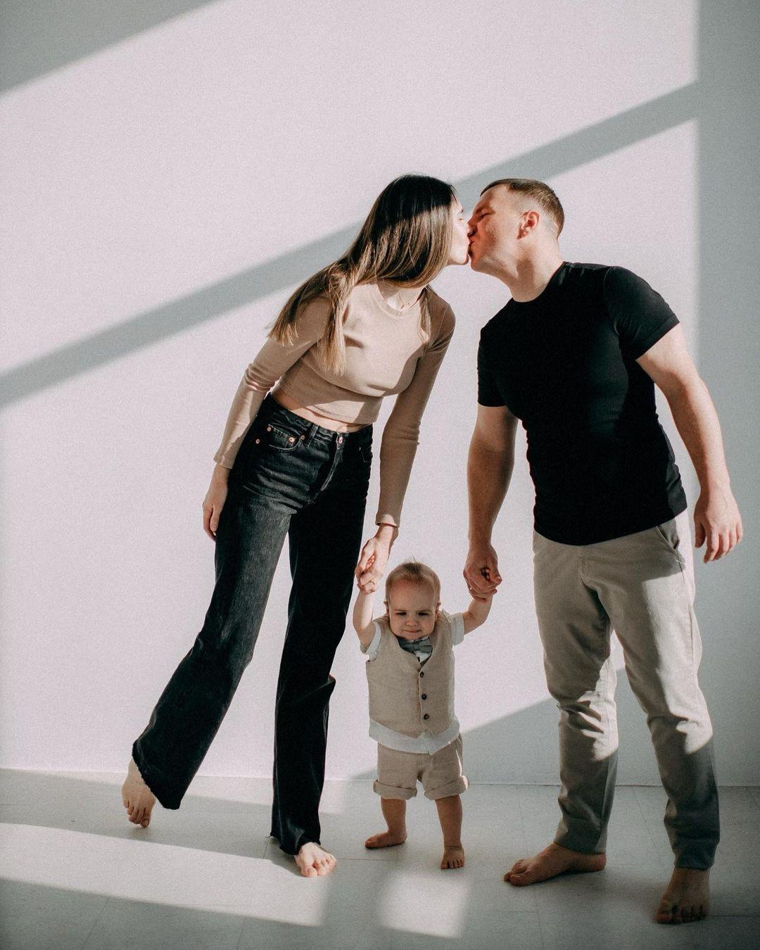 Студийные. Семейный фотограф Омск l Виолетта Журавлева