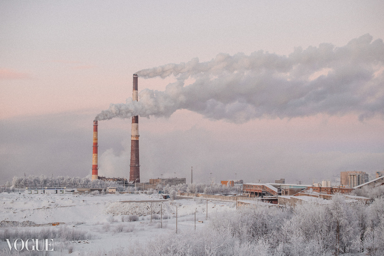 VOGUE ITALIA. Фотограф Наталья Могилевская Мурманск Териберка Сейдозеро Рыбачий