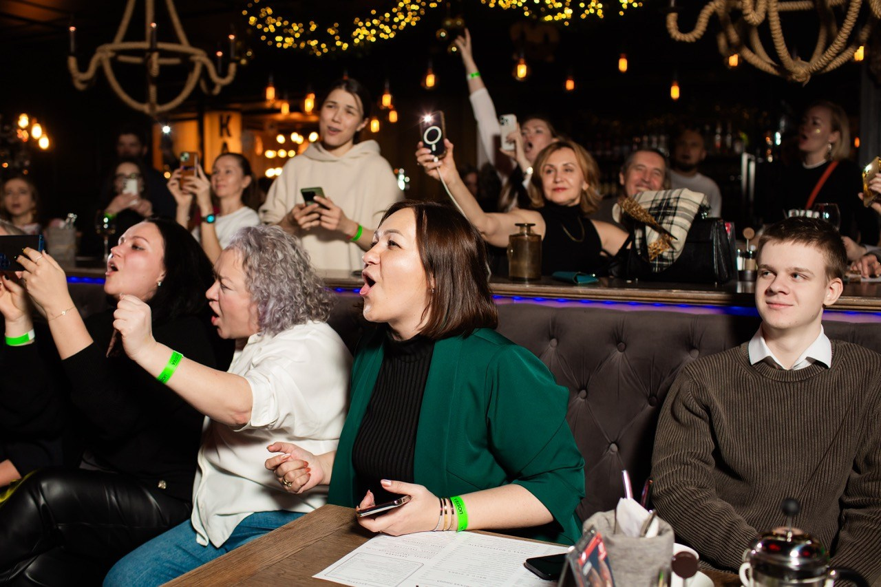 LЮSTRA bar 10.12.2025. Московская кавер-группа BankBand