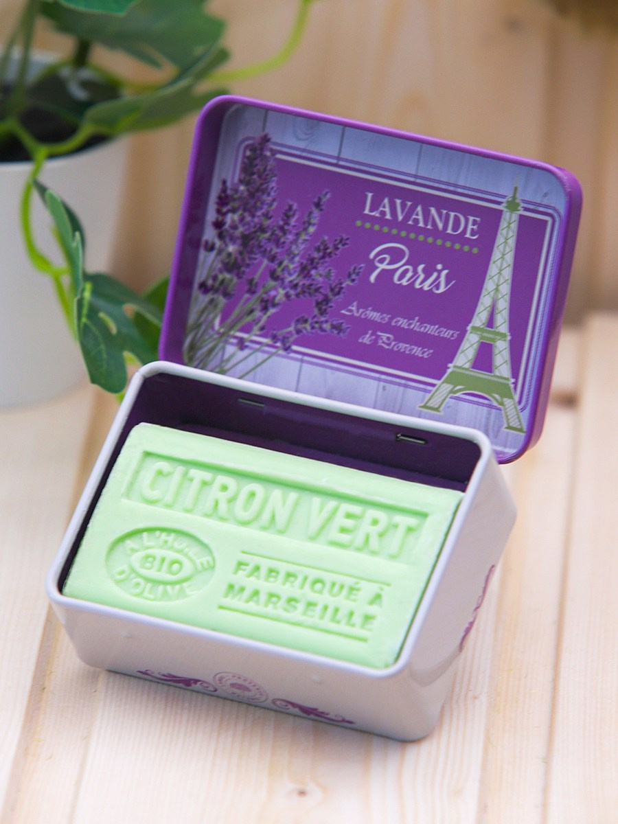 Каталожное фото набора мыла в жестяной коробке — рекламная съёмка.