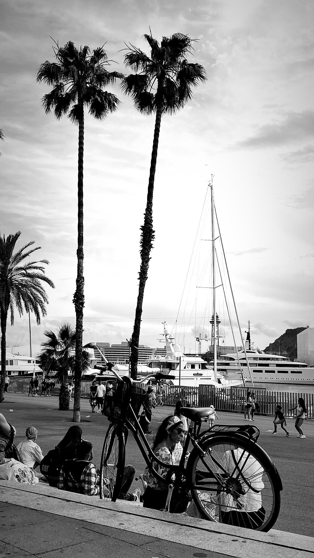 BCN black and white. Photographer Aleksandr Rybintsev