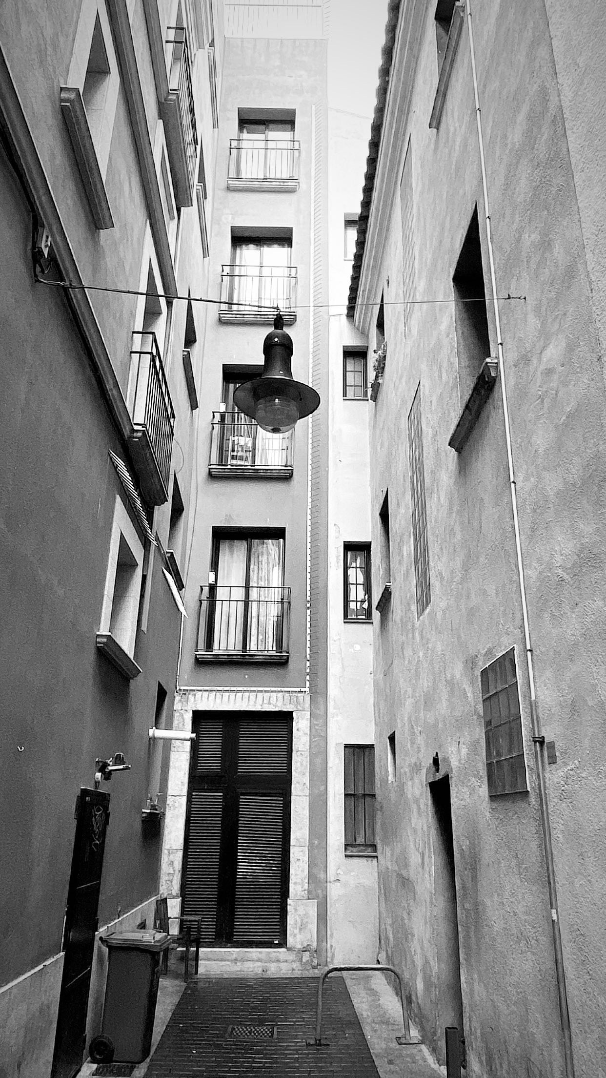 BCN black and white. Photographer Aleksandr Rybintsev
