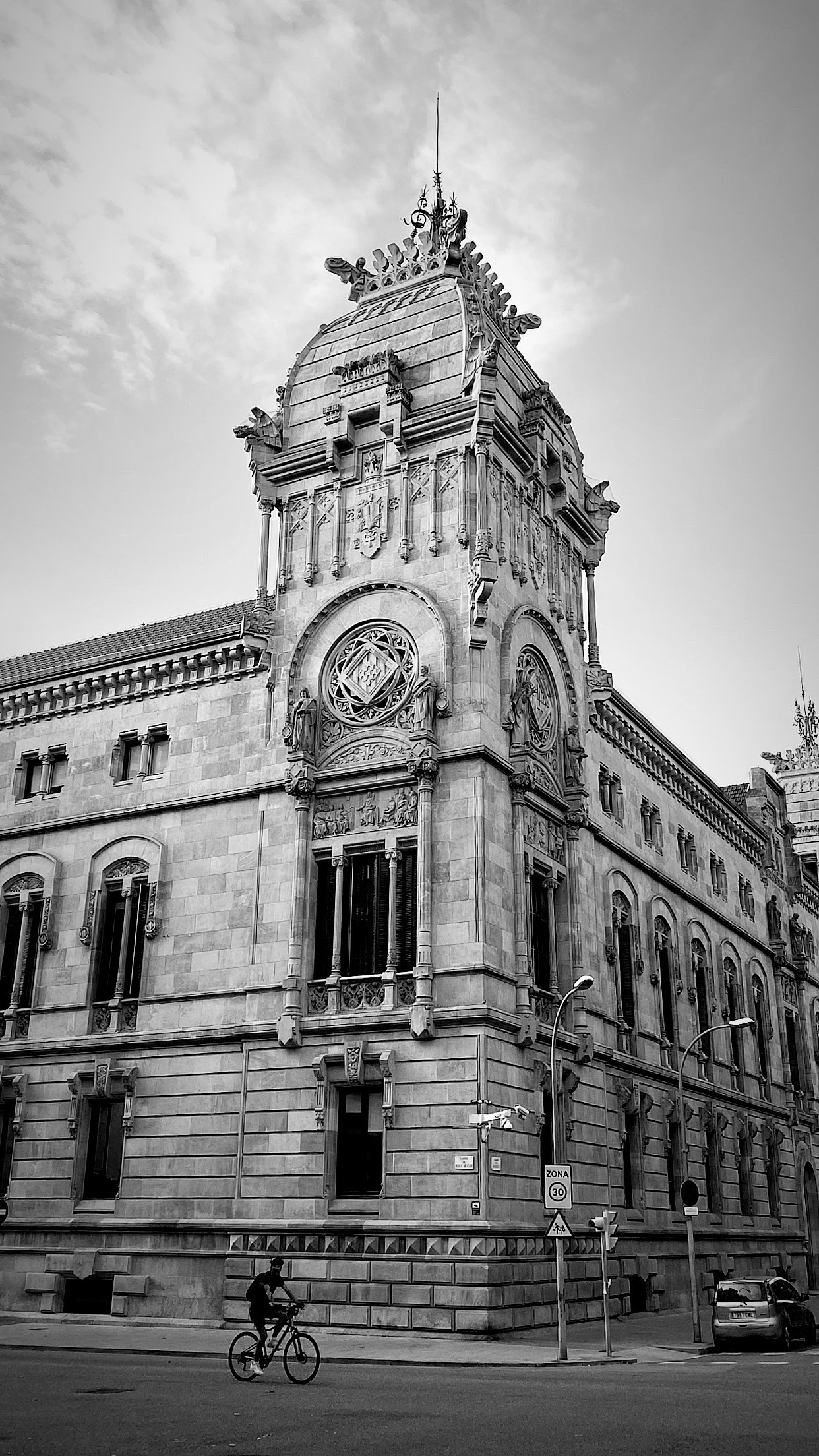 BCN black and white. Photographer Aleksandr Rybintsev