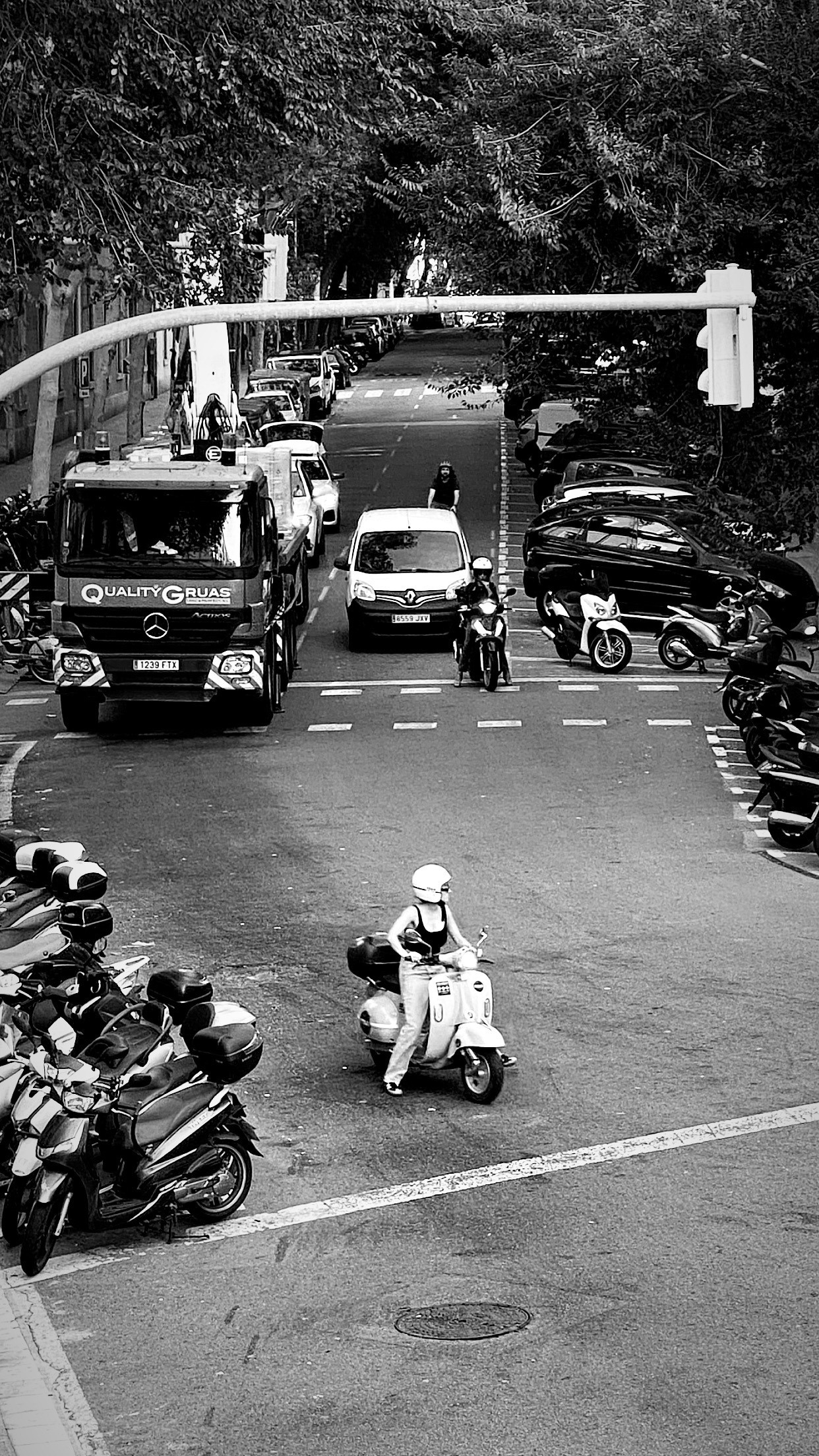 BCN black and white. Photographer Aleksandr Rybintsev