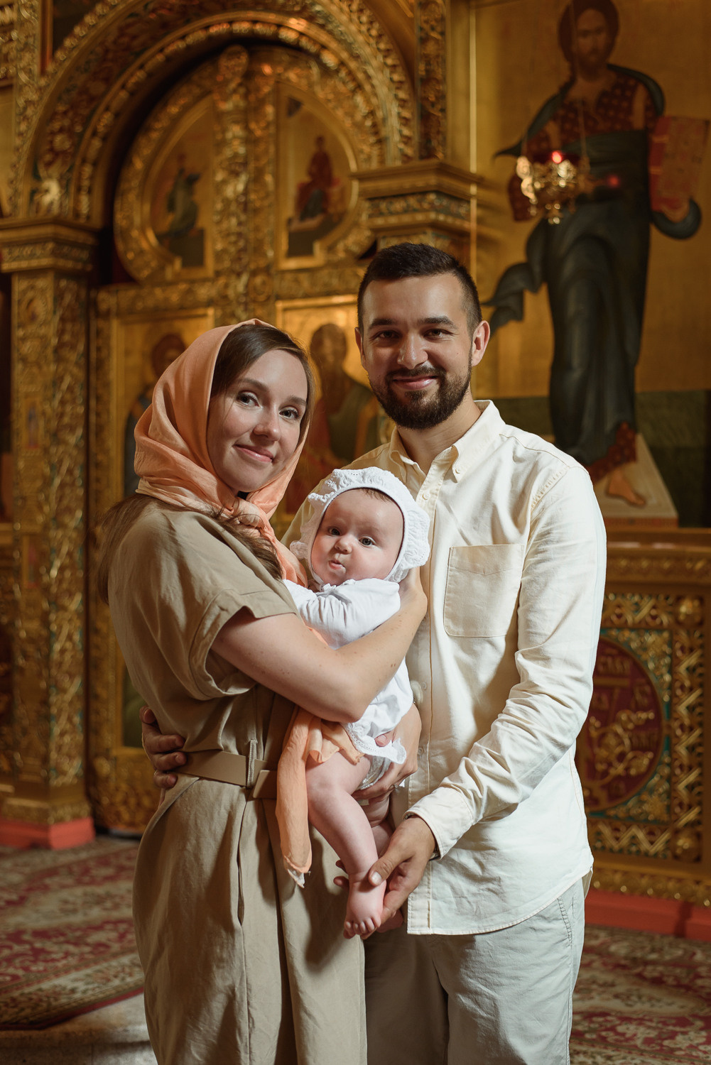 Таинство крещения, кадры. Семейный фотограф в г.Москве Катя Норм