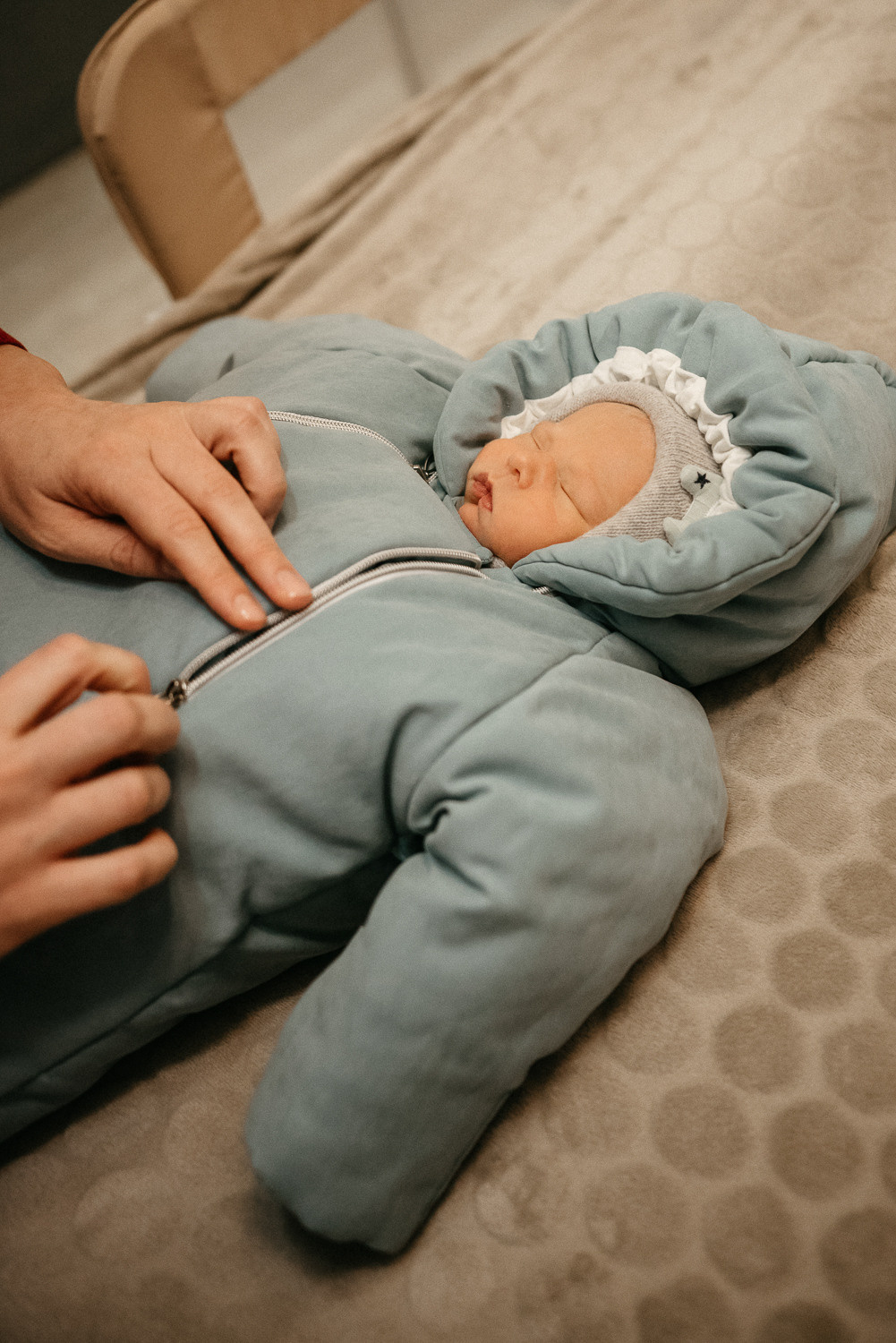 Выписка из роддома и встреча дома. Семейный фотограф в г.Москве Катя Норм