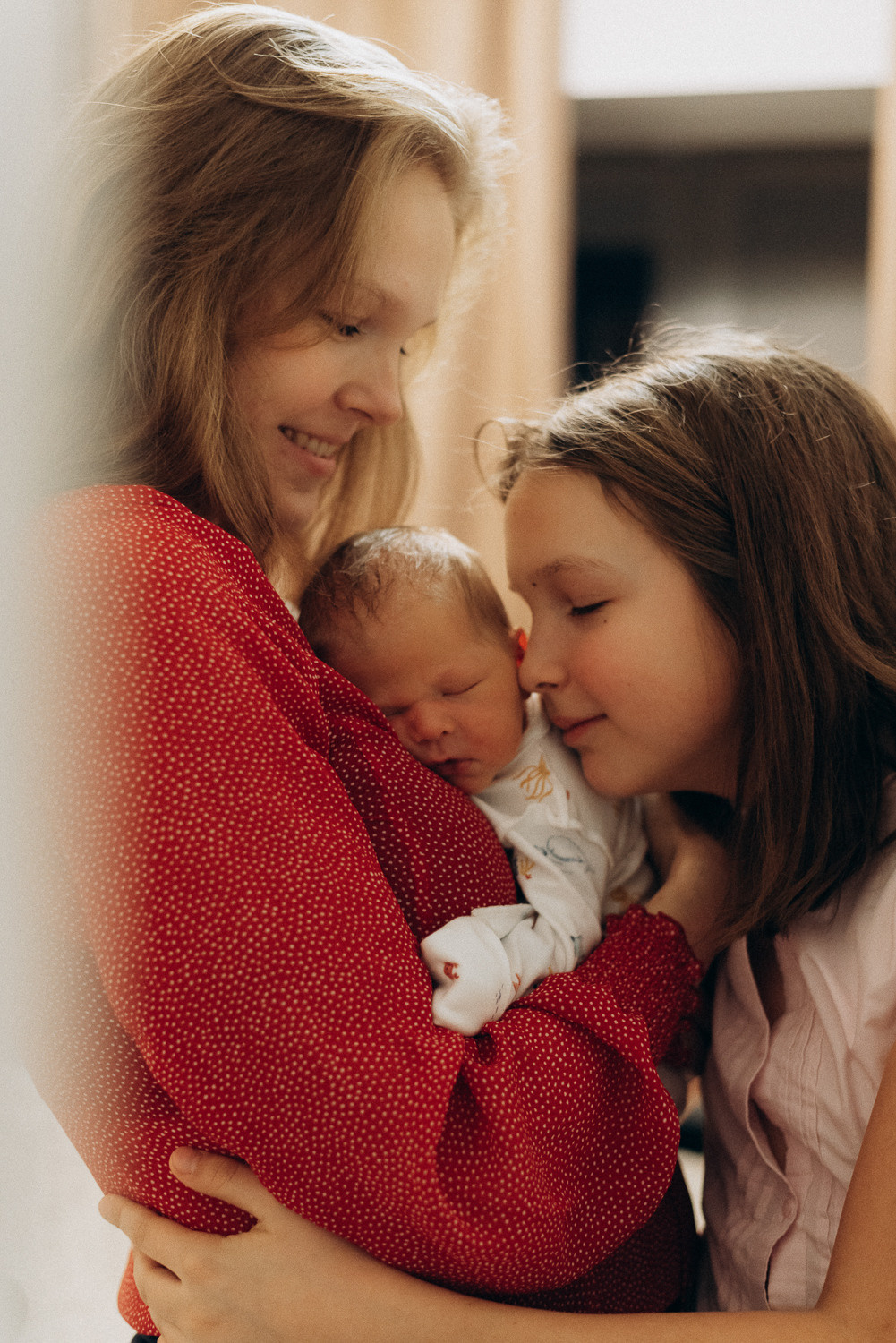 Выписка из роддома и встреча дома. Семейный фотограф в г.Москве Катя Норм