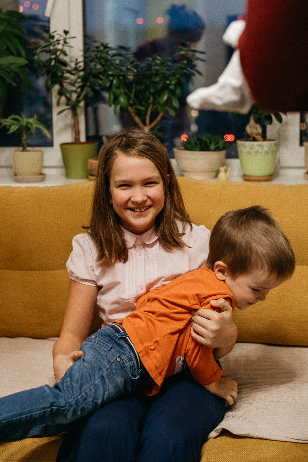 Выписка из роддома и встреча дома. Семейный фотограф в г.Москве Катя Норм