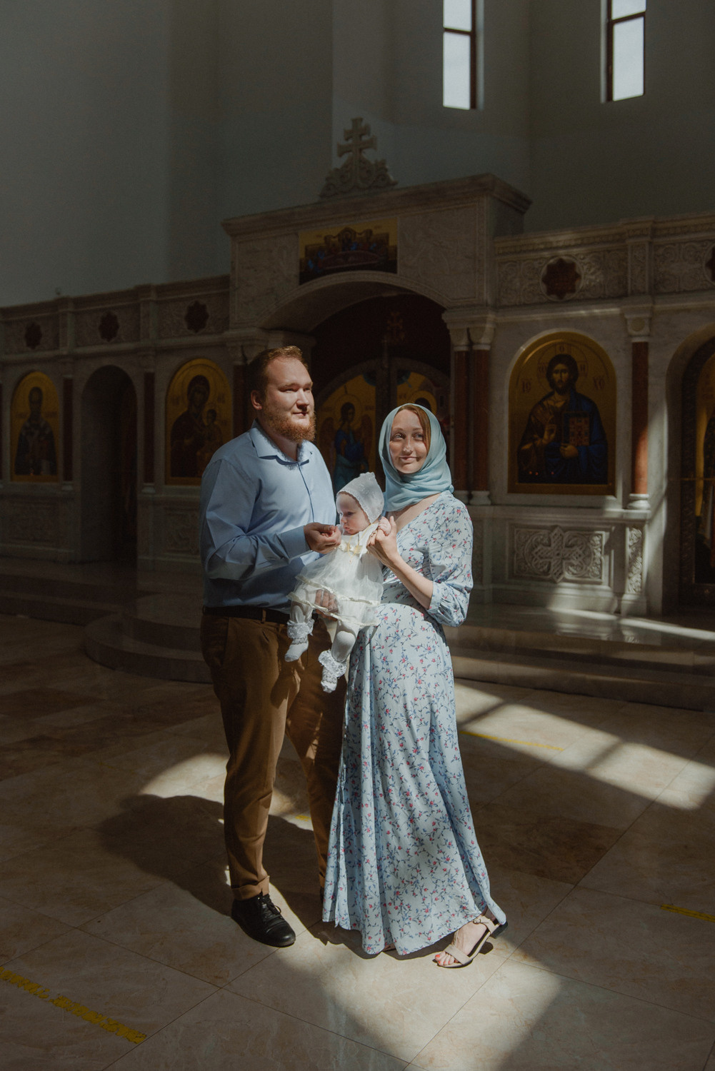 Таинство крещения, кадры. Семейный фотограф в г.Москве Катя Норм