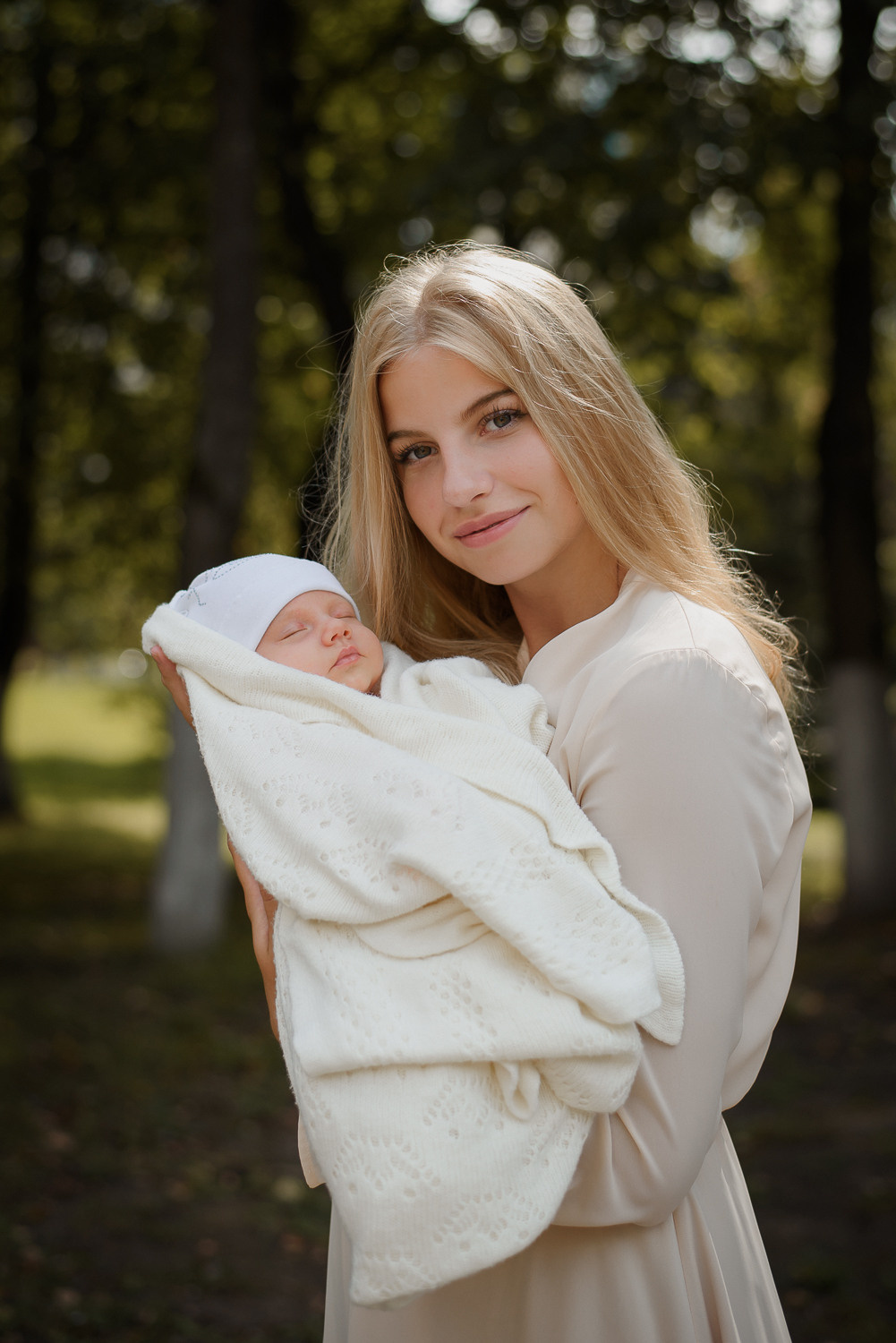 Таинство крещения, кадры. Семейный фотограф в г.Москве Катя Норм