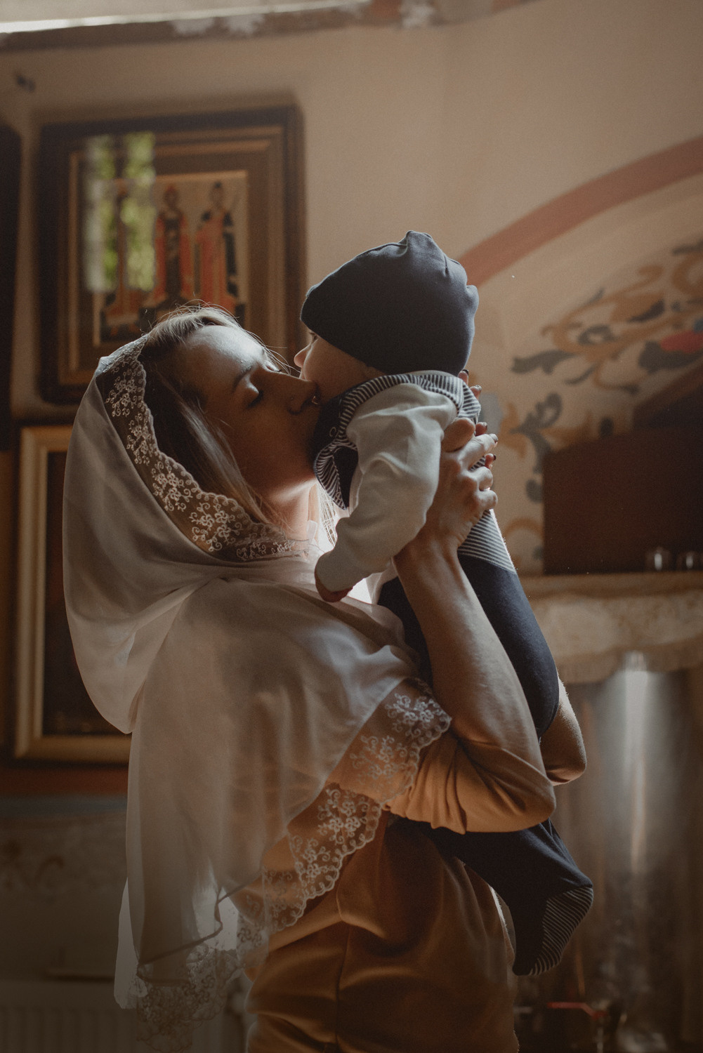 Таинство крещения, кадры. Семейный фотограф в г.Москве Катя Норм