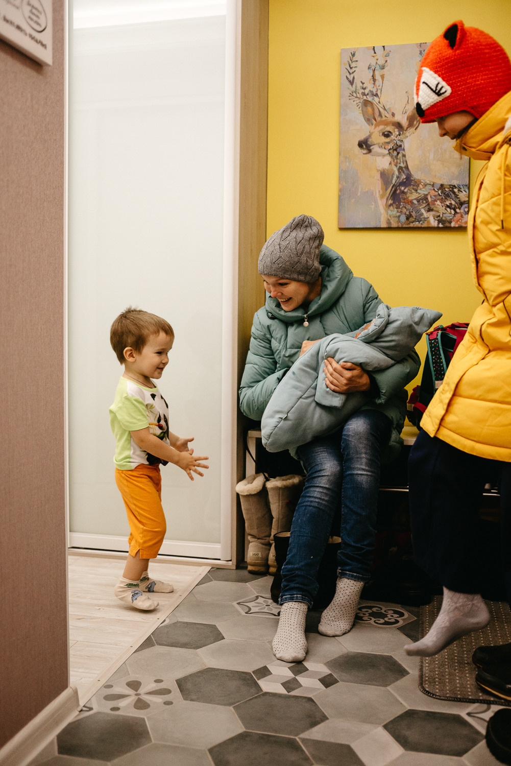 Выписка из роддома и встреча дома. Семейный фотограф в г.Москве Катя Норм