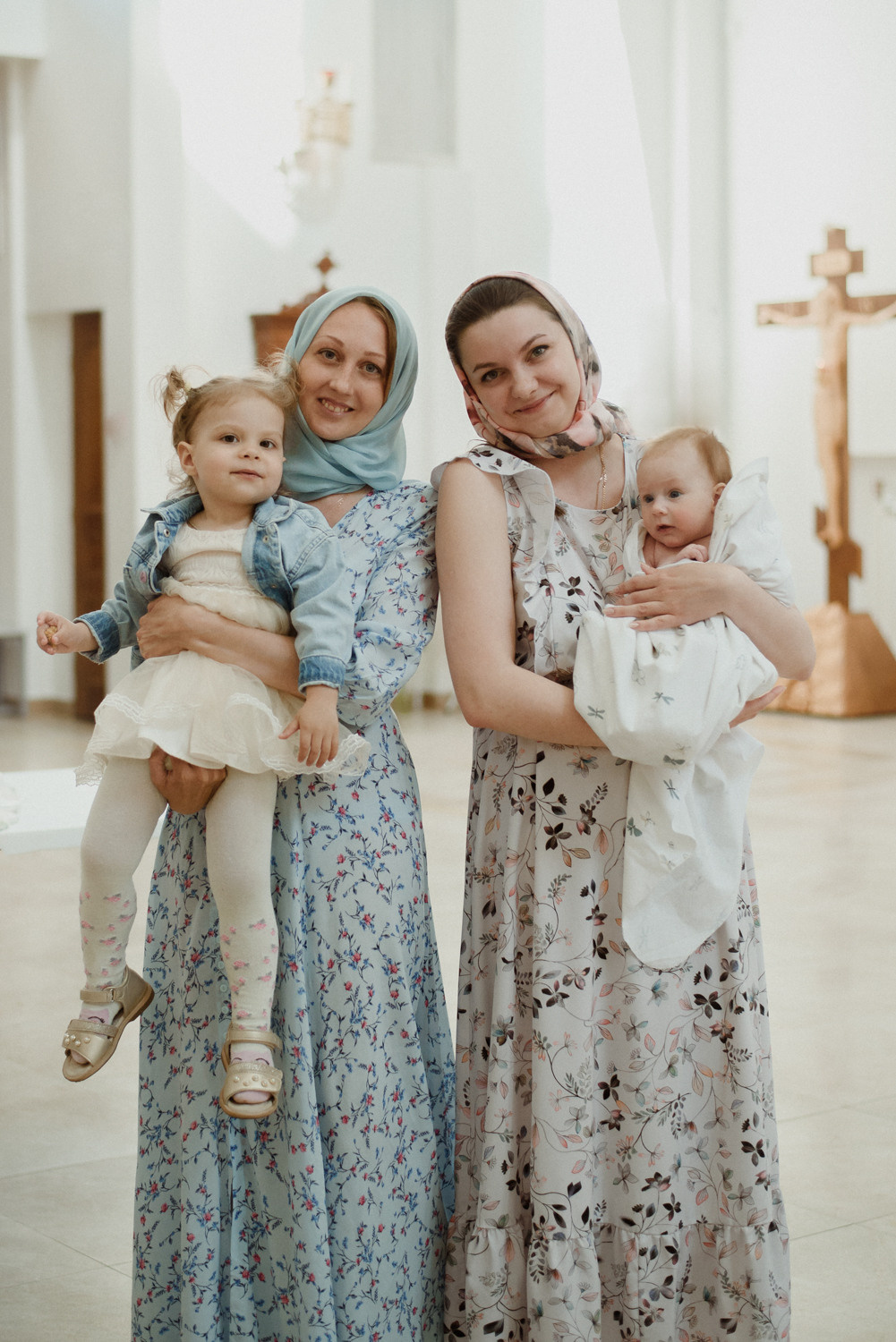 Таинство крещения, кадры. Семейный фотограф в г.Москве Катя Норм