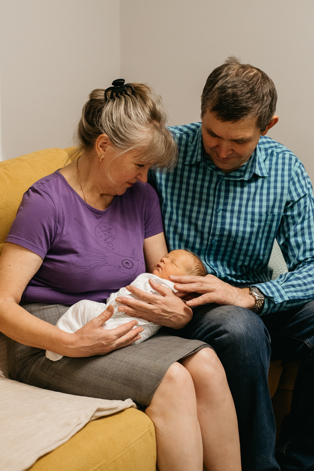 Выписка из роддома и встреча дома. Семейный фотограф в г.Москве Катя Норм