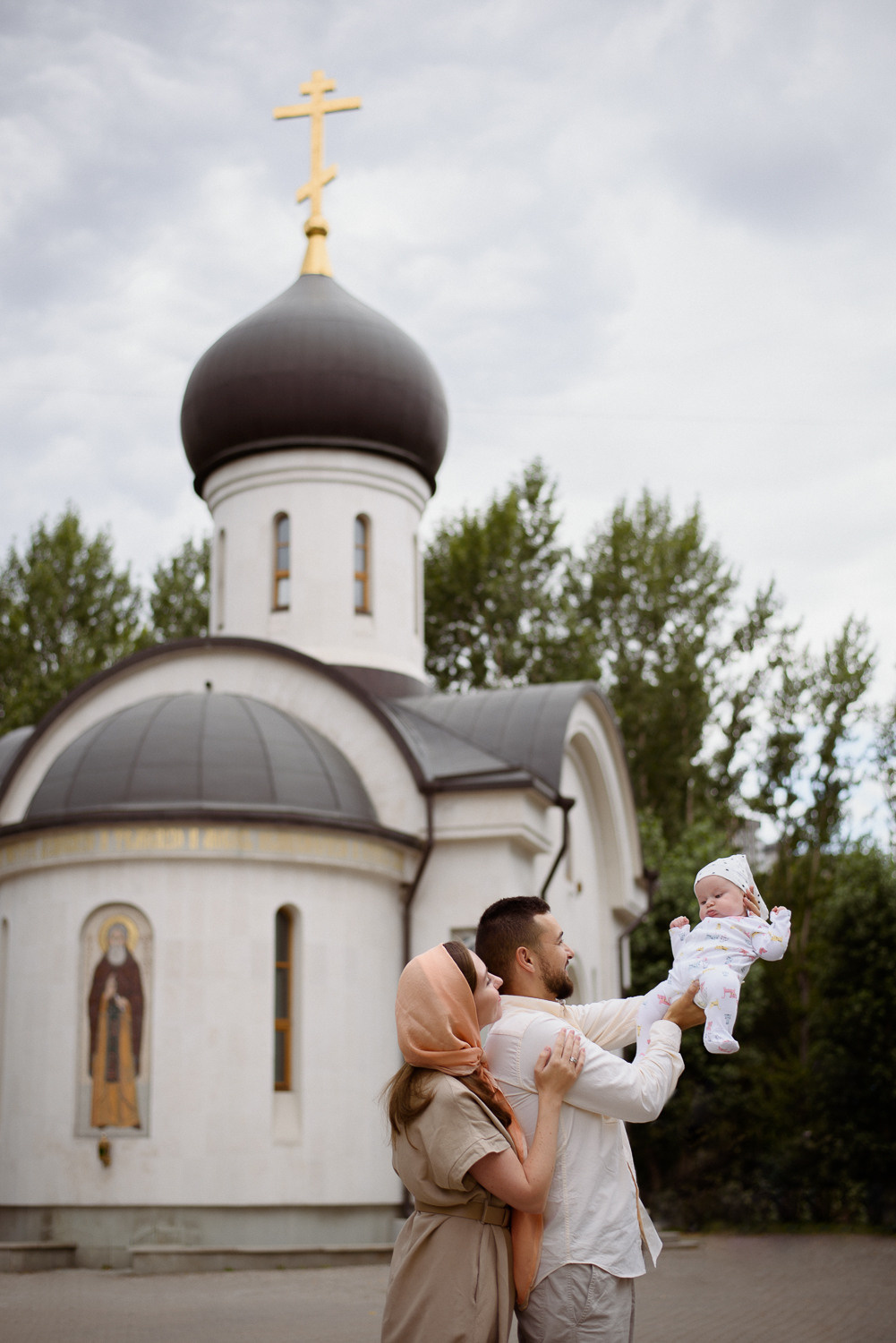 Таинство крещения, кадры. Семейный фотограф в г.Москве Катя Норм